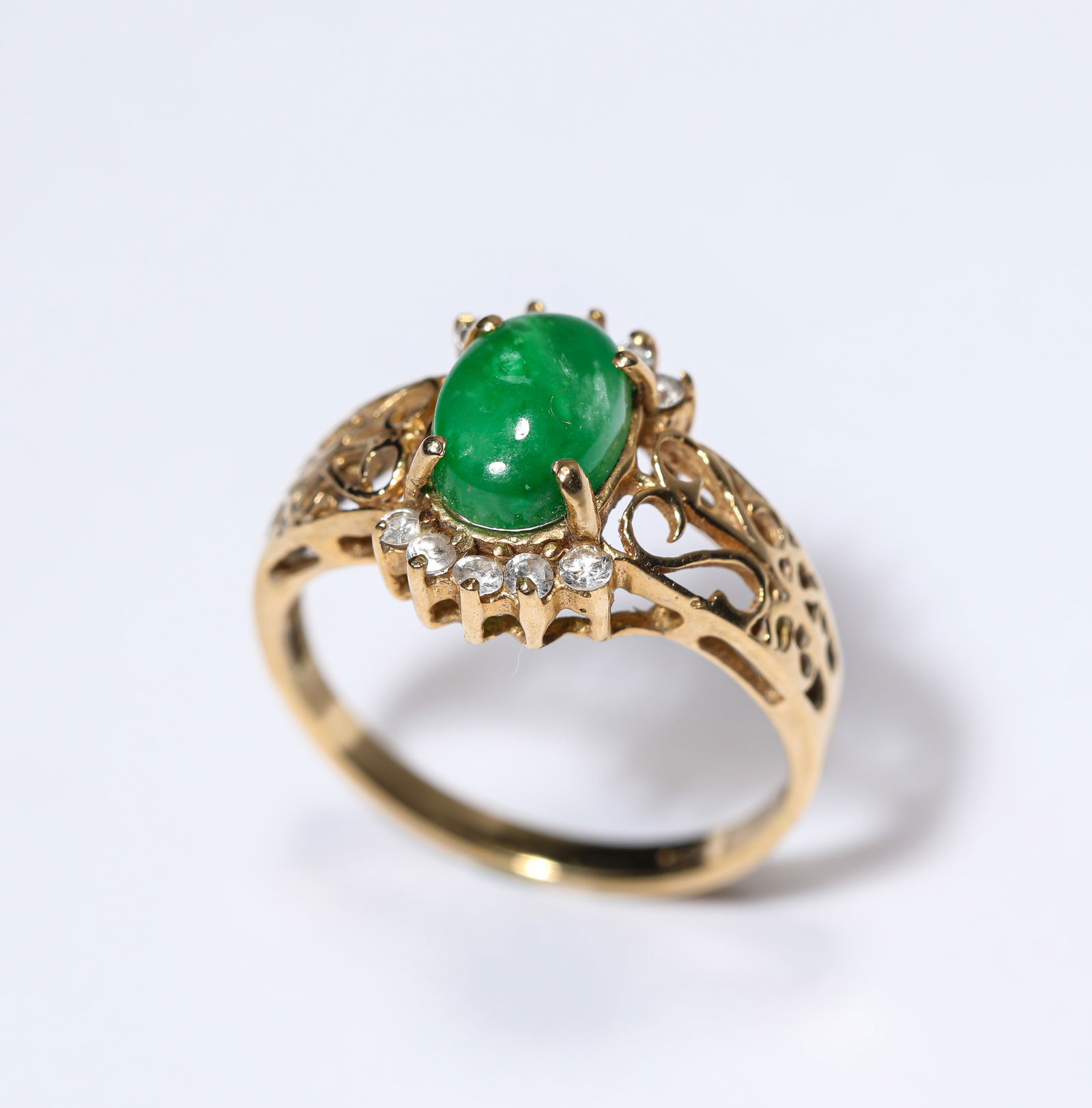 A Jadeite and Gold Ring - 2