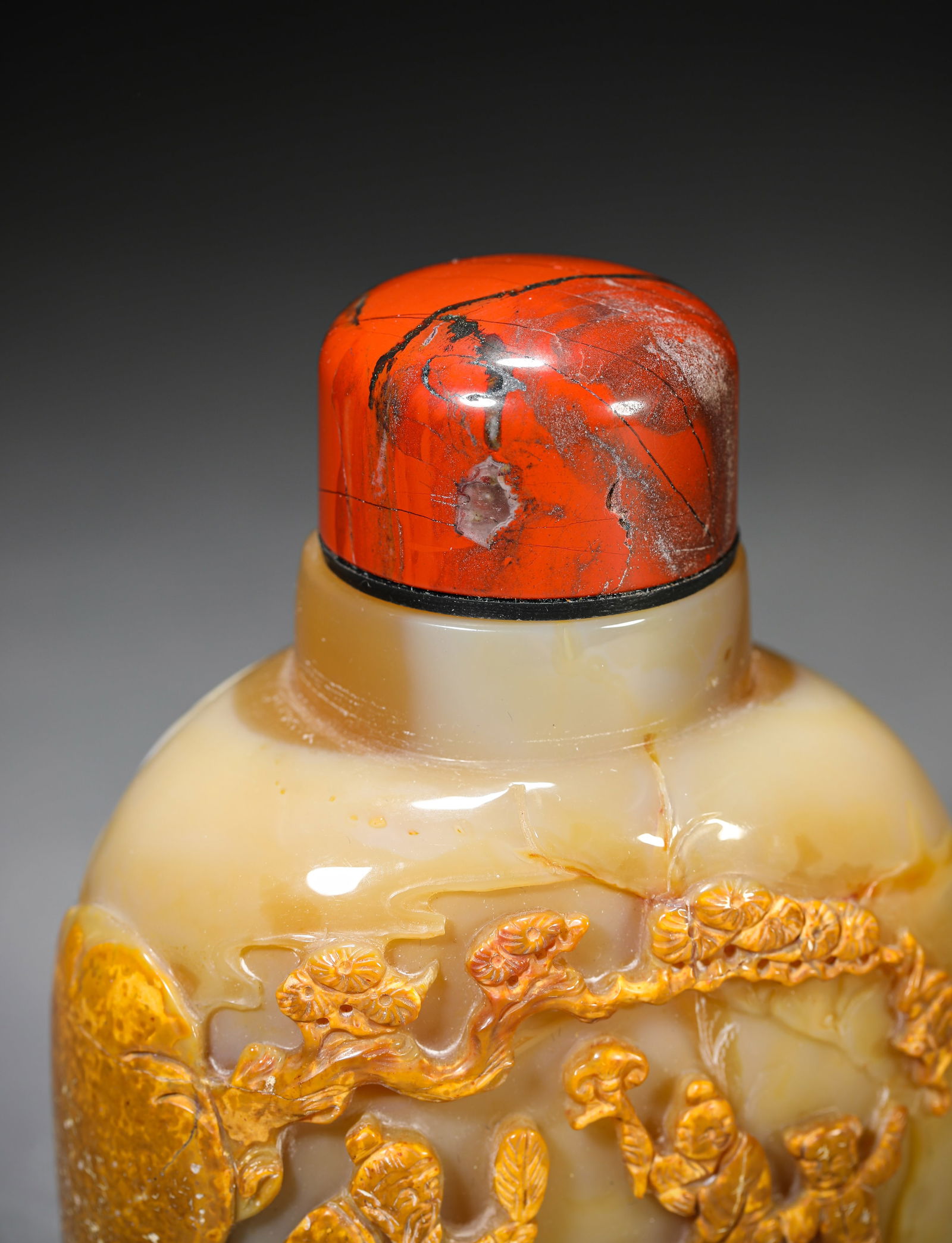 An Agate ‘Figural’ Snuff Bottle - 5
