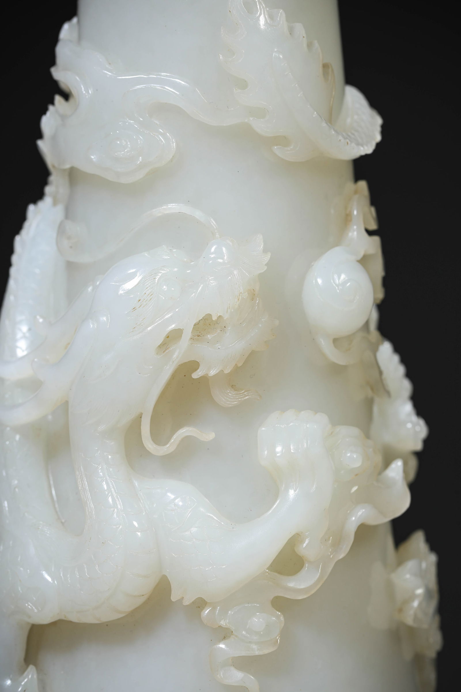A Jade ‘Dragon’ Covered Vase - 7