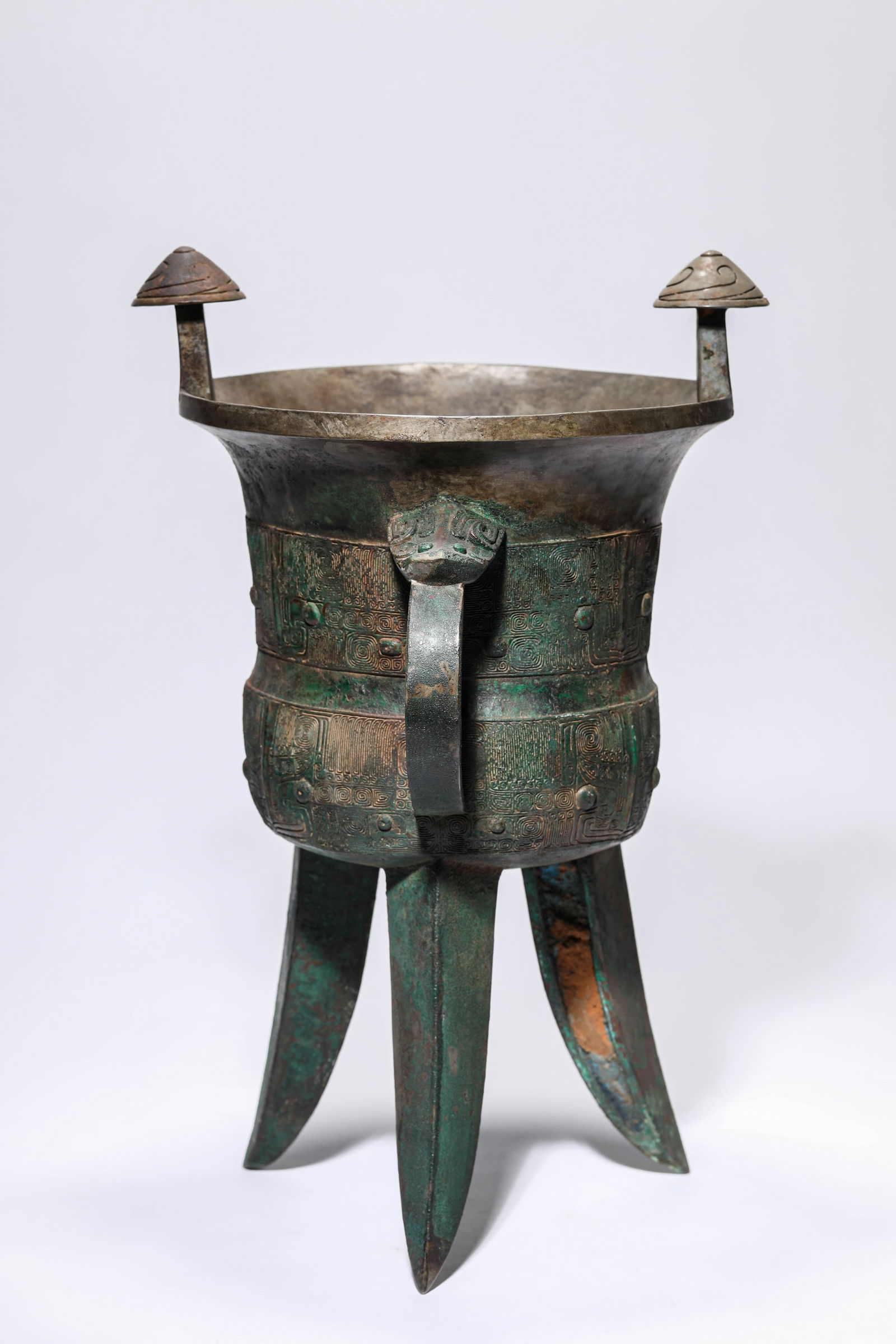 A Bronze 'Animal Mask' 'Jia' Tripod: A Bronze 'Animal Mask' 'Jia' Tripod (25 x 25.2 x 39cm,Weight 4kg)