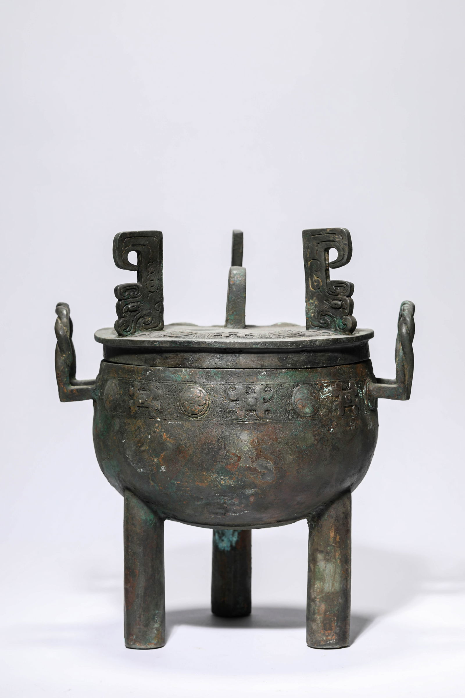 A Bronze 'Ding' Tripod - 3