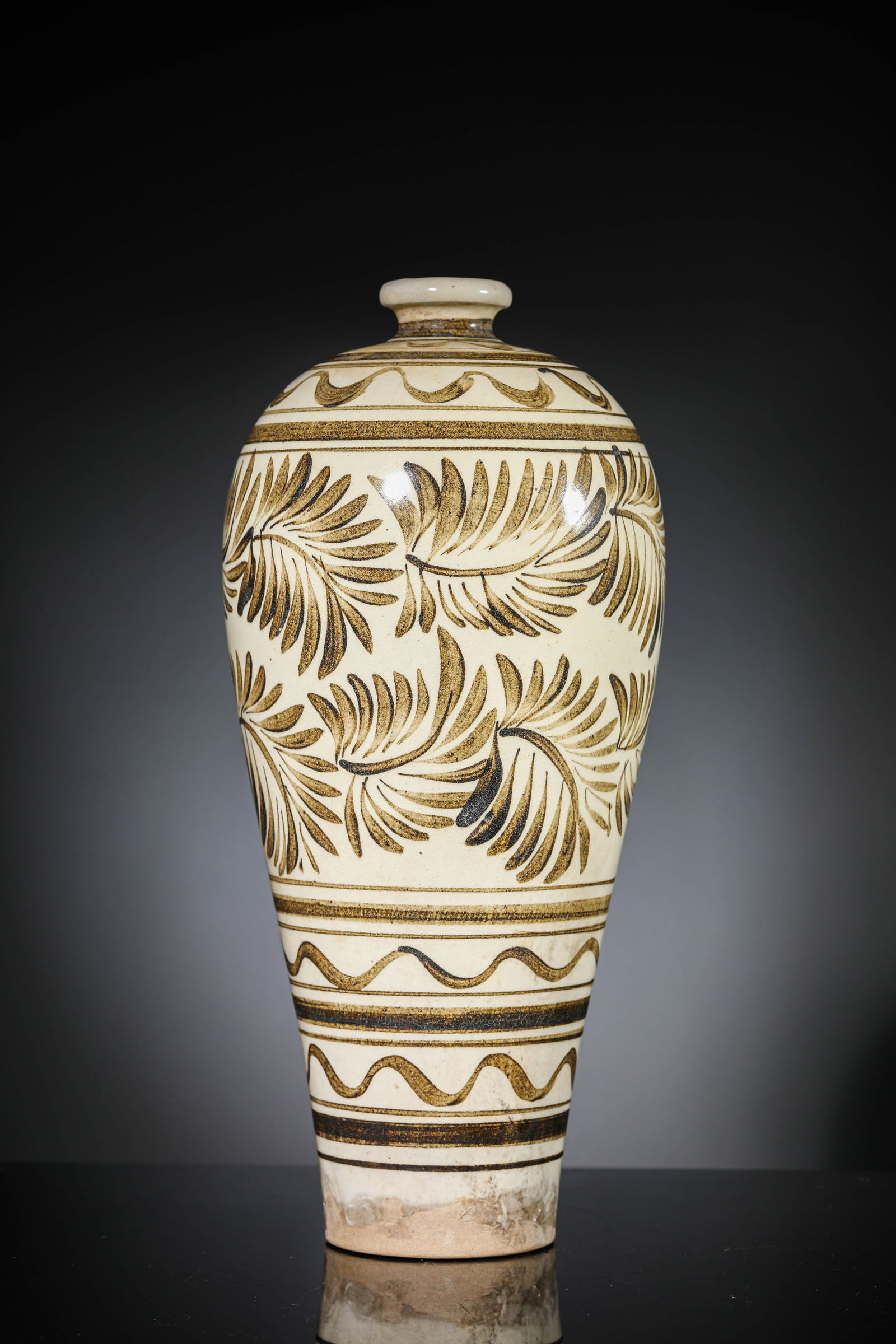 A Cizhou-Type 'Painted Floral' Meiping: A Cizhou-Type 'Painted Floral' Meiping (14.5 x 31.6cm)