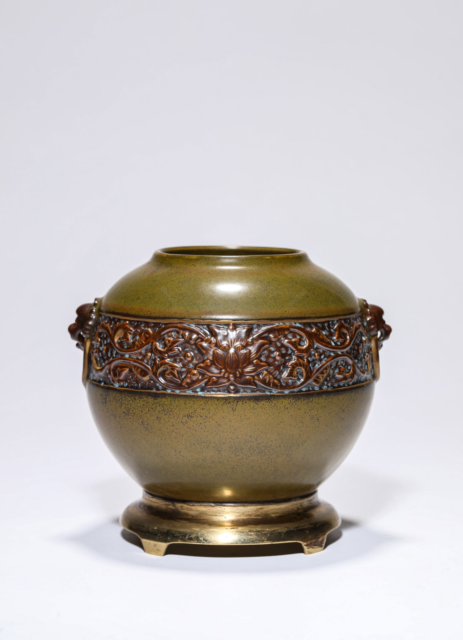 A Tea-Dust-Glazed Jar - 4
