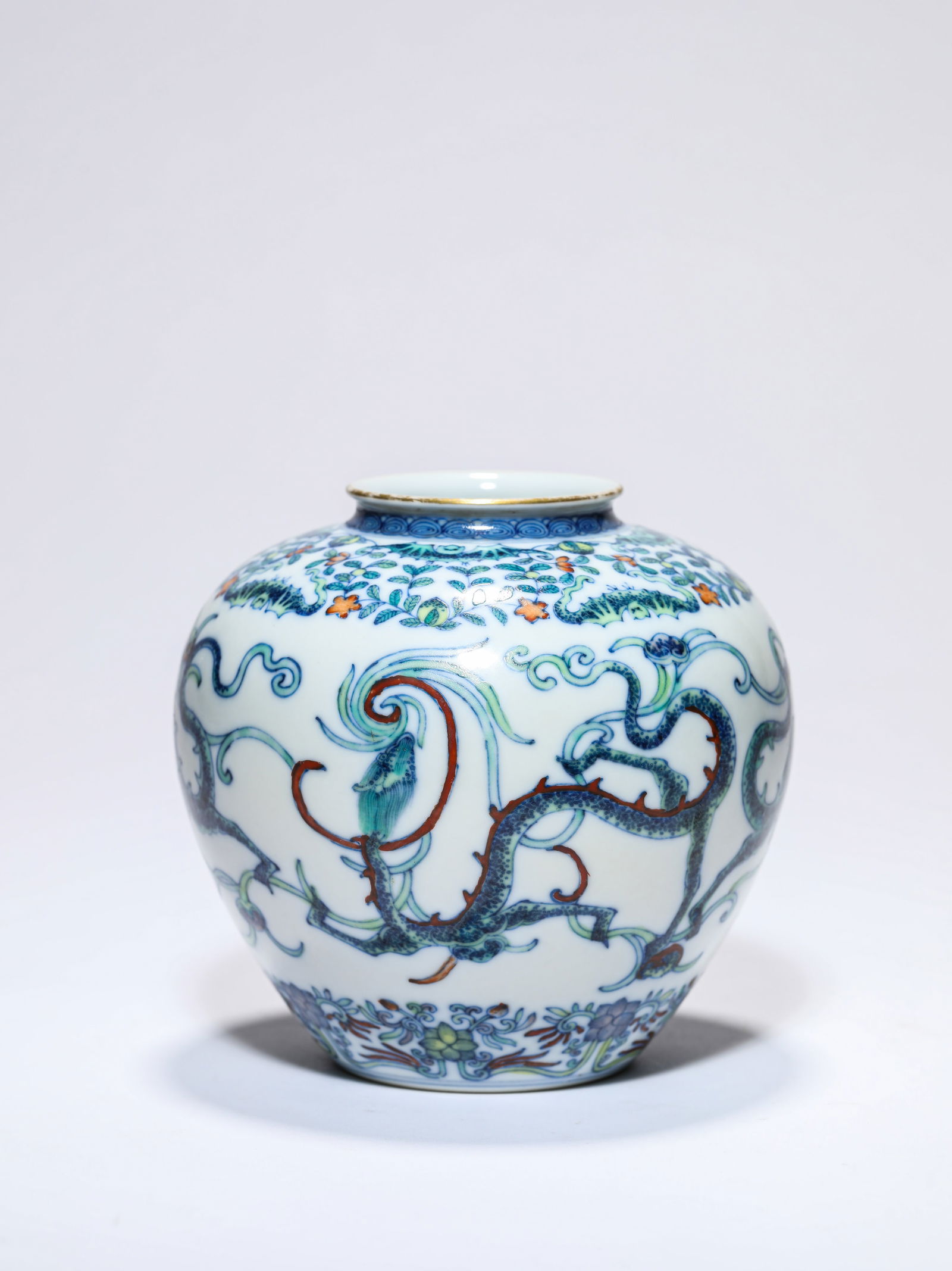 A Doucai 'Dragon' Jar: A Doucai 'Dragon' Jar (10.7 x 11cm)