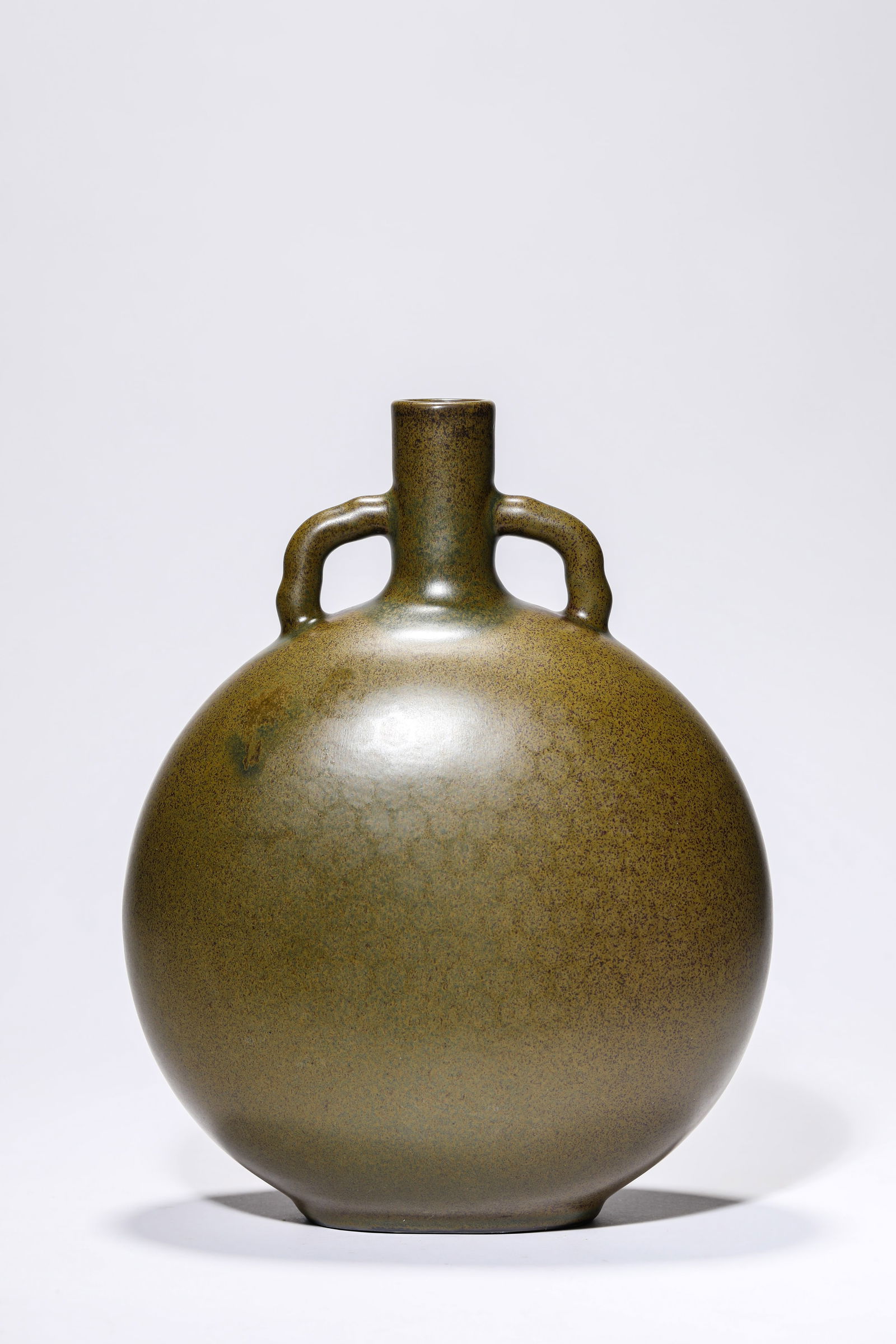 A Tea-Dust-Glazed Moonflask - 4