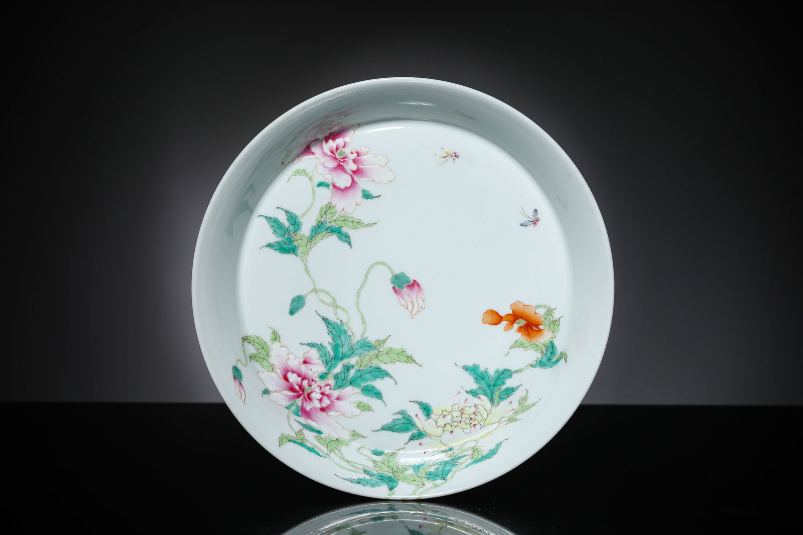 A Famille-Rose 'Branching Florals' Dish: A Famille-Rose 'Branching Florals' Dish (24.3 x 4.3cm)