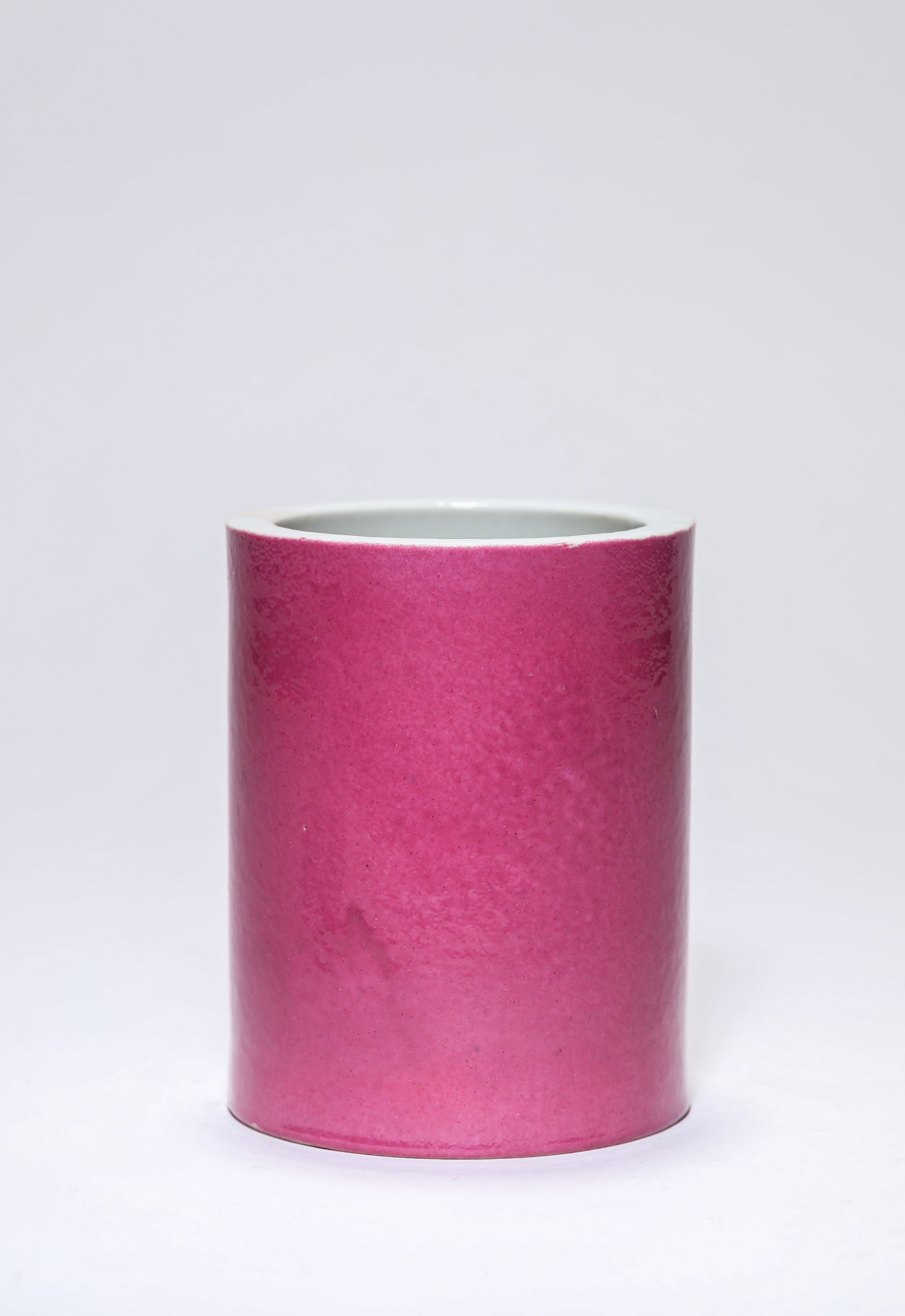 A Rouge-Glazed Brush Pot - 2