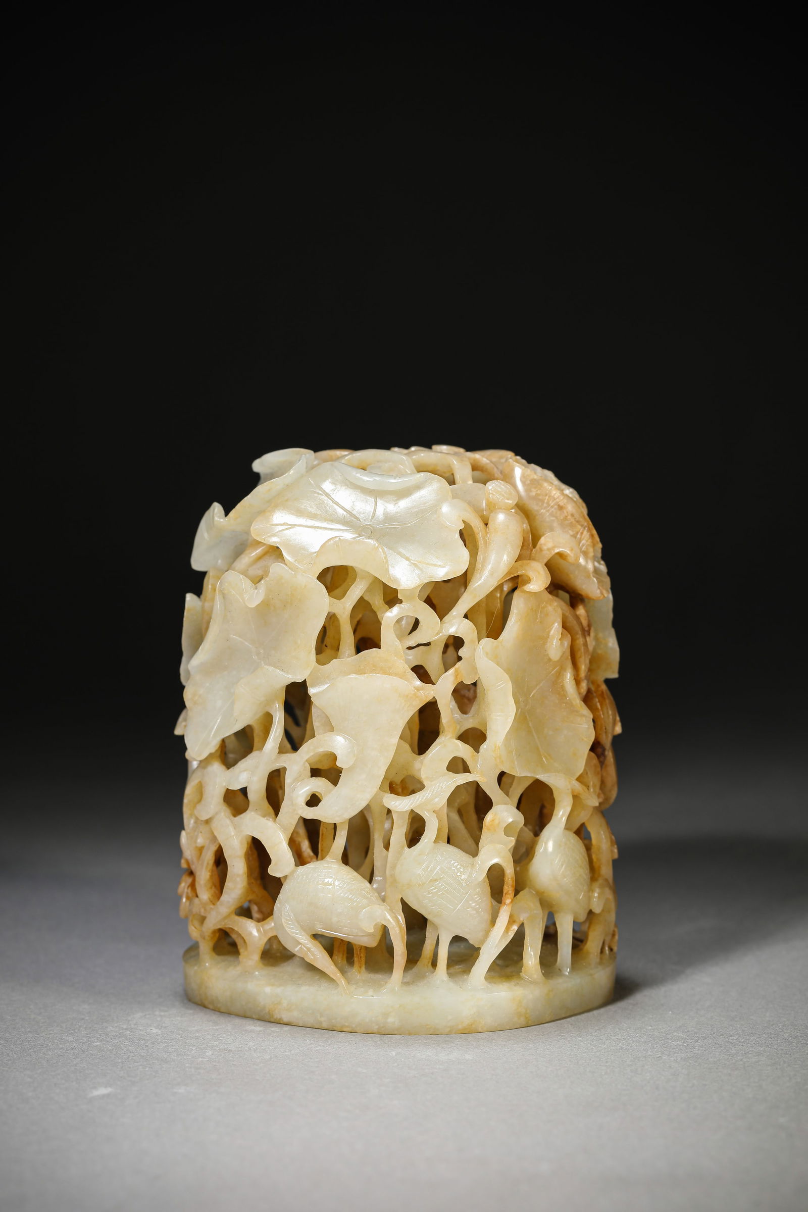 A Jade ‘Openwork’ Censer Finial - 4