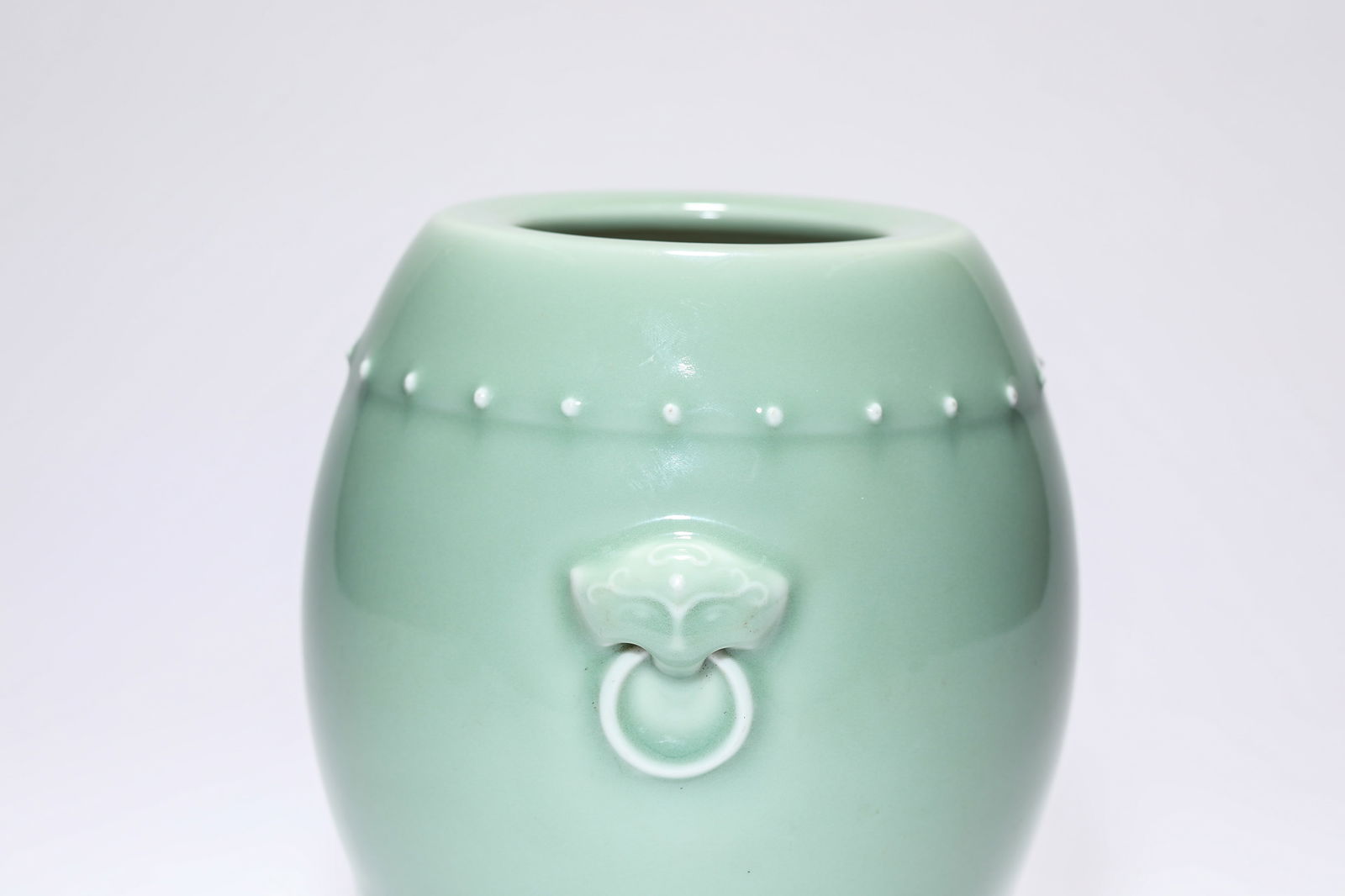 A Bean-Green-Glazed 'Drum-Form' Jar - 3