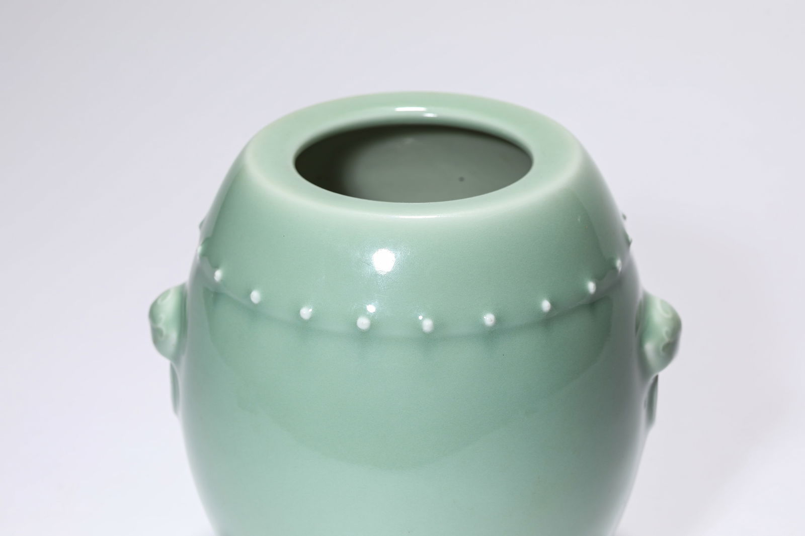 A Bean-Green-Glazed 'Drum-Form' Jar - 5