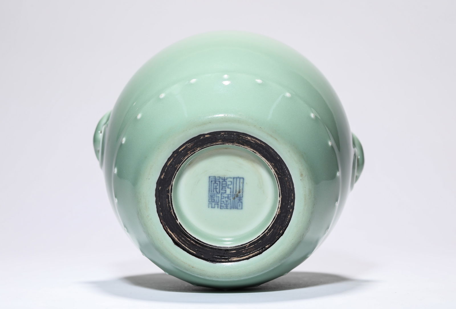 A Bean-Green-Glazed 'Drum-Form' Jar - 7