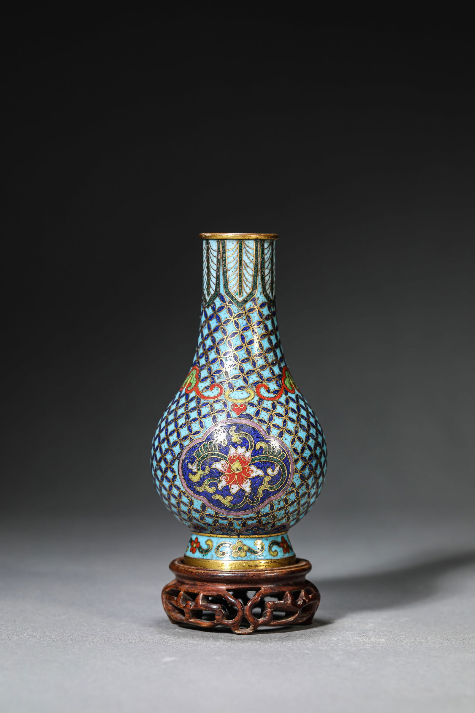 A Cloisonné Enamel ‘Floral’ Vase (1 of 5)