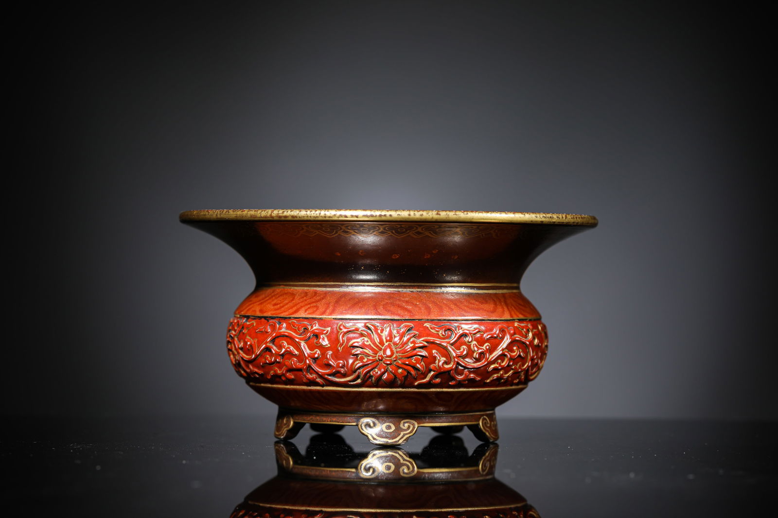 A Purple-Brown-Glazed 'Interlocking Lotus' Water Pot: A Purple-Brown-Glazed 'Interlocking Lotus' Water Pot (7.3 x 13.6cm)