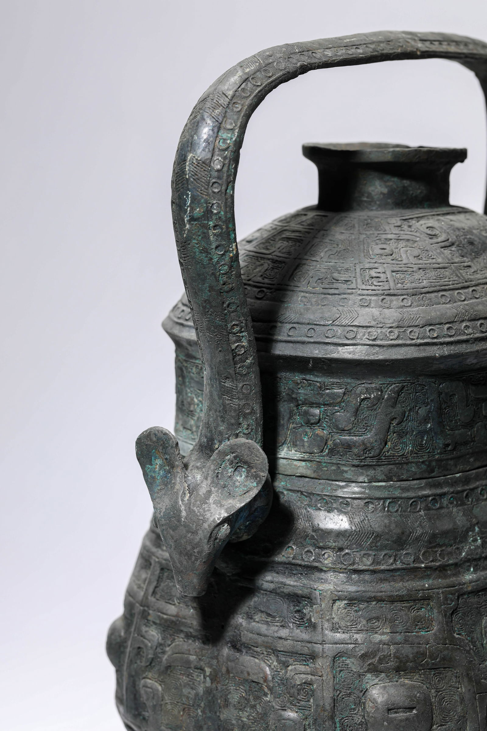 A Bronze 'Taotie' 'Loop-Handled' You - 4