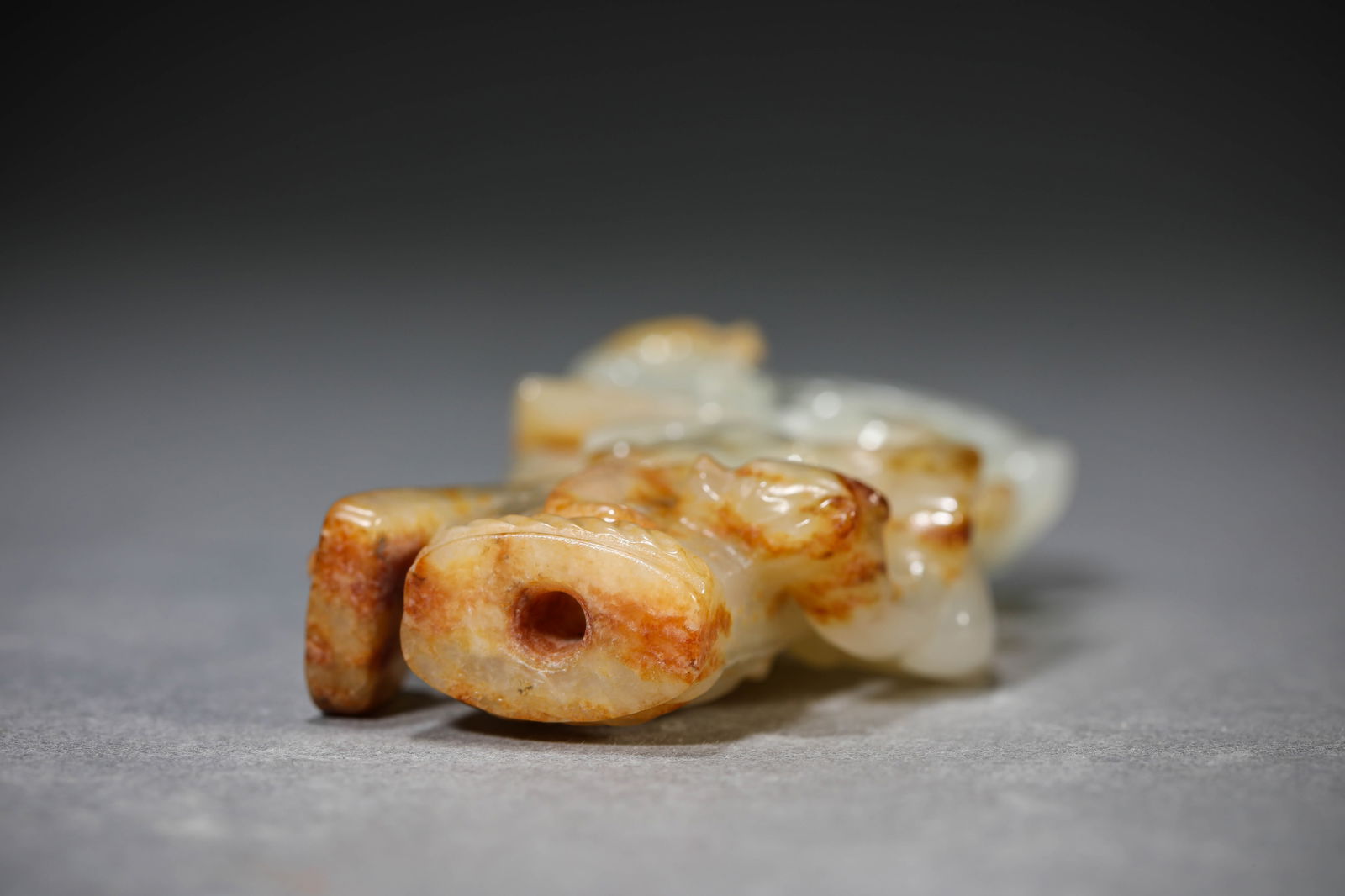 A Jade ‘Chi-Dragon’ Pendant - 6