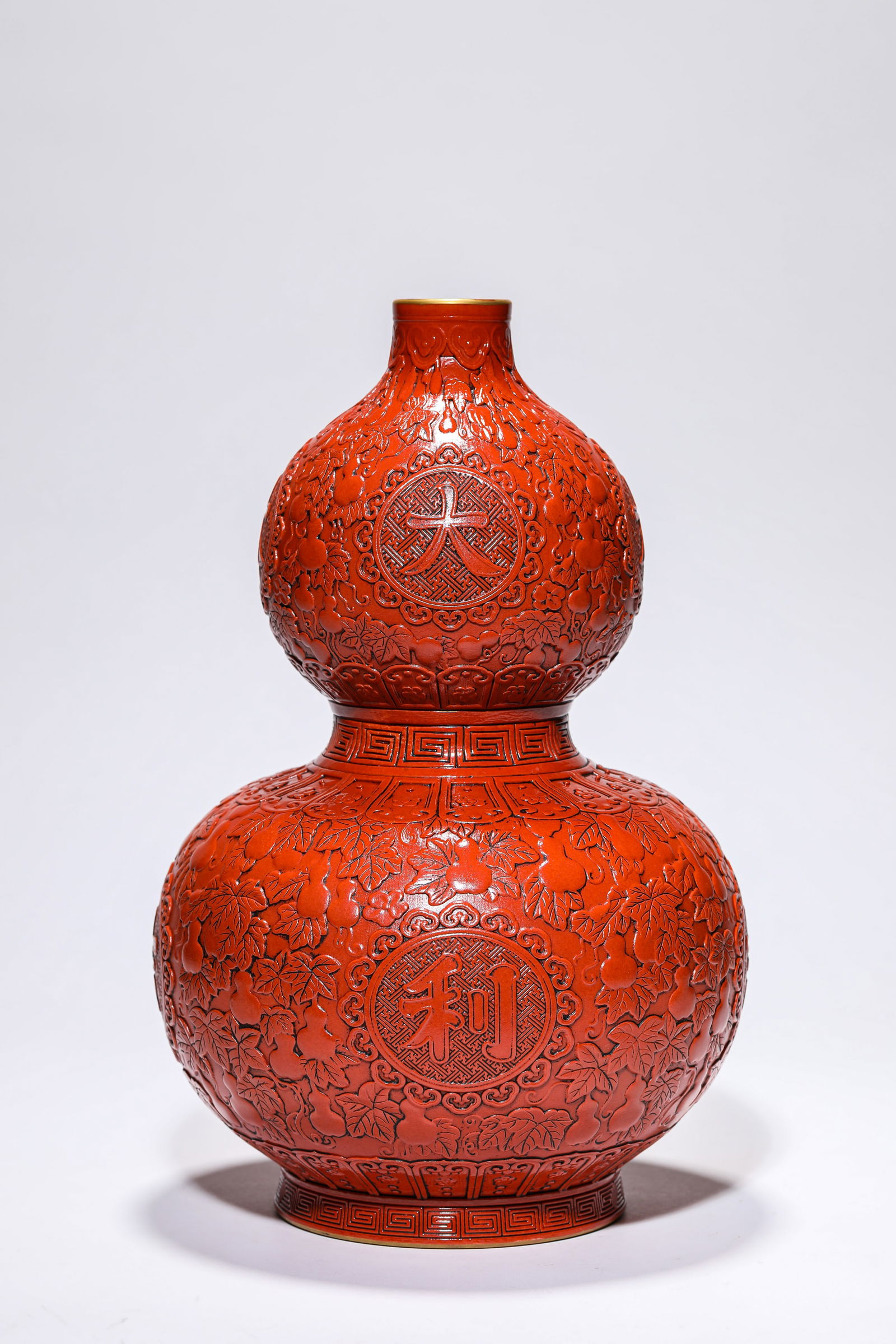 A Lacquer-Imitating Vase - 2