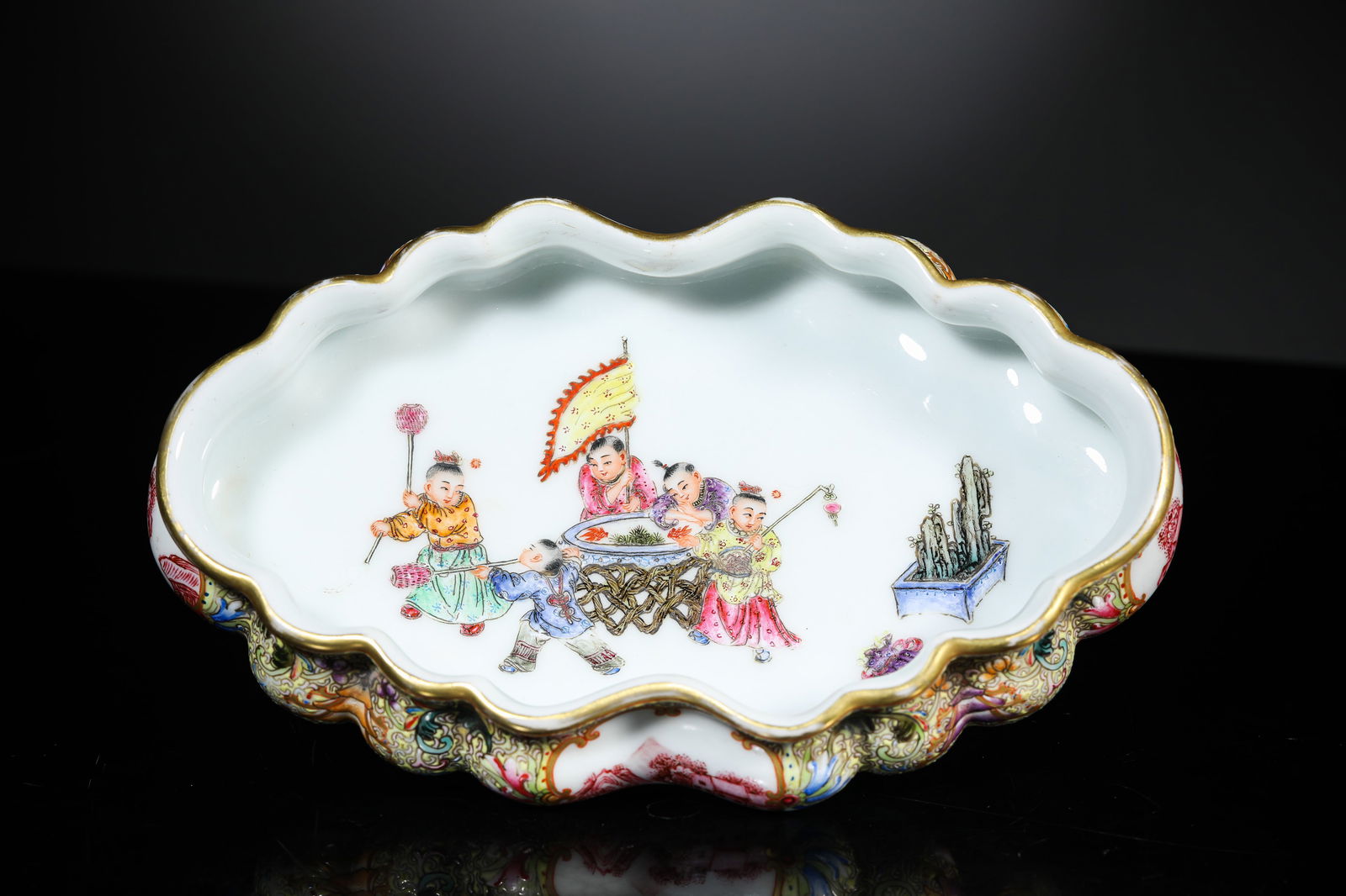 A Famille-Rose ‘Landscape and Children at Play Reserves’ Brush Washer (1 of 6)