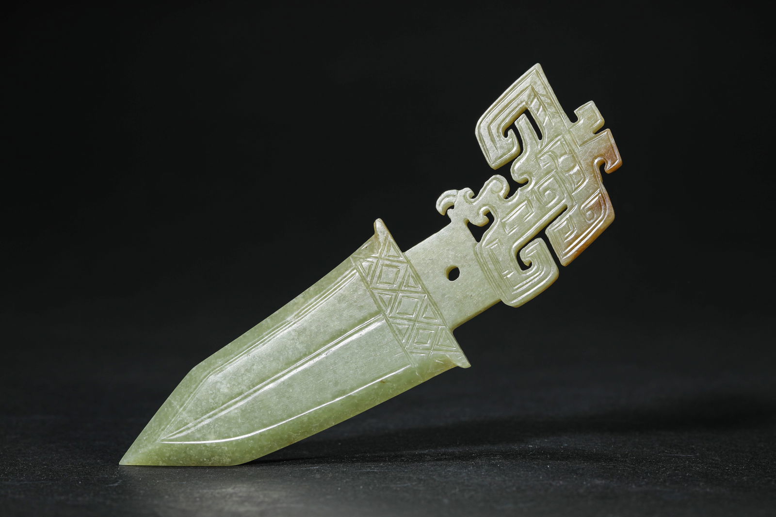 A Yellow Jade Dagger: A Yellow Jade Dagger (4.8 x 12.8cm)