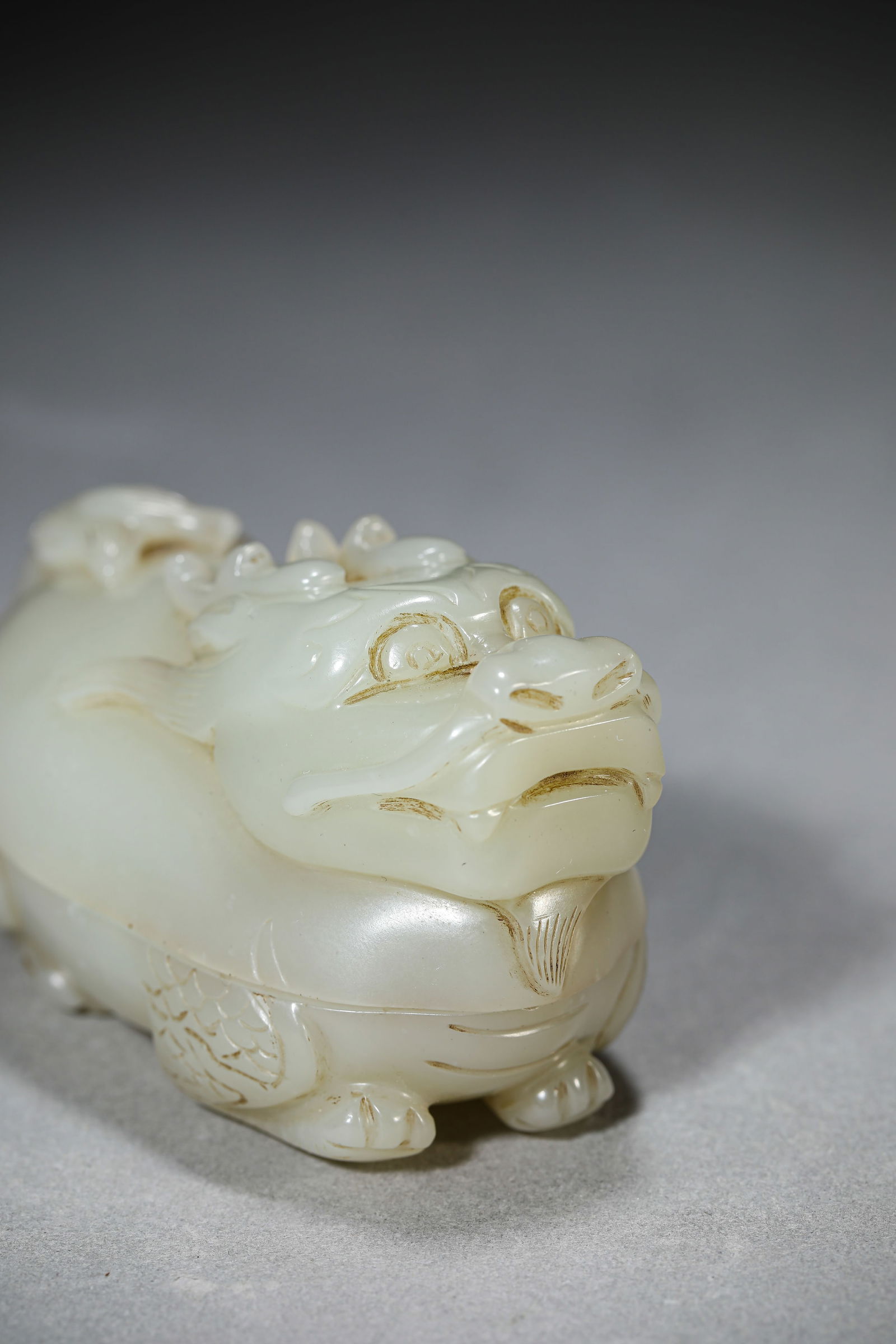 A Jade ‘Kylin’ Covered Box - 3