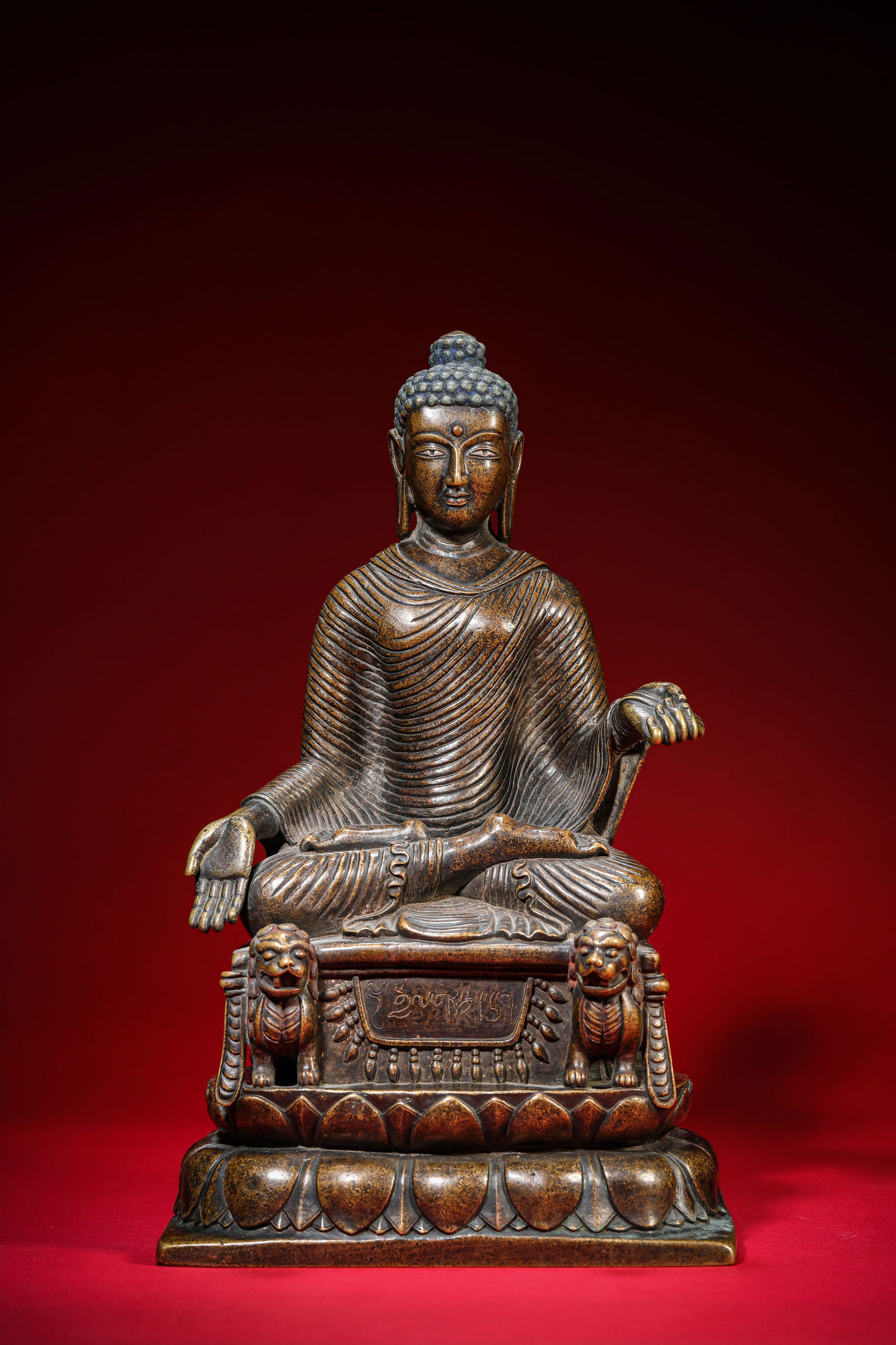 A ‘Swat-Style’ Alloy Bronze Figure of Shakyamuni: A ‘Swat-Style’ Alloy Bronze Figure of Shakyamuni (18.2 x 13 x 30cm,Weight 3.45kg)