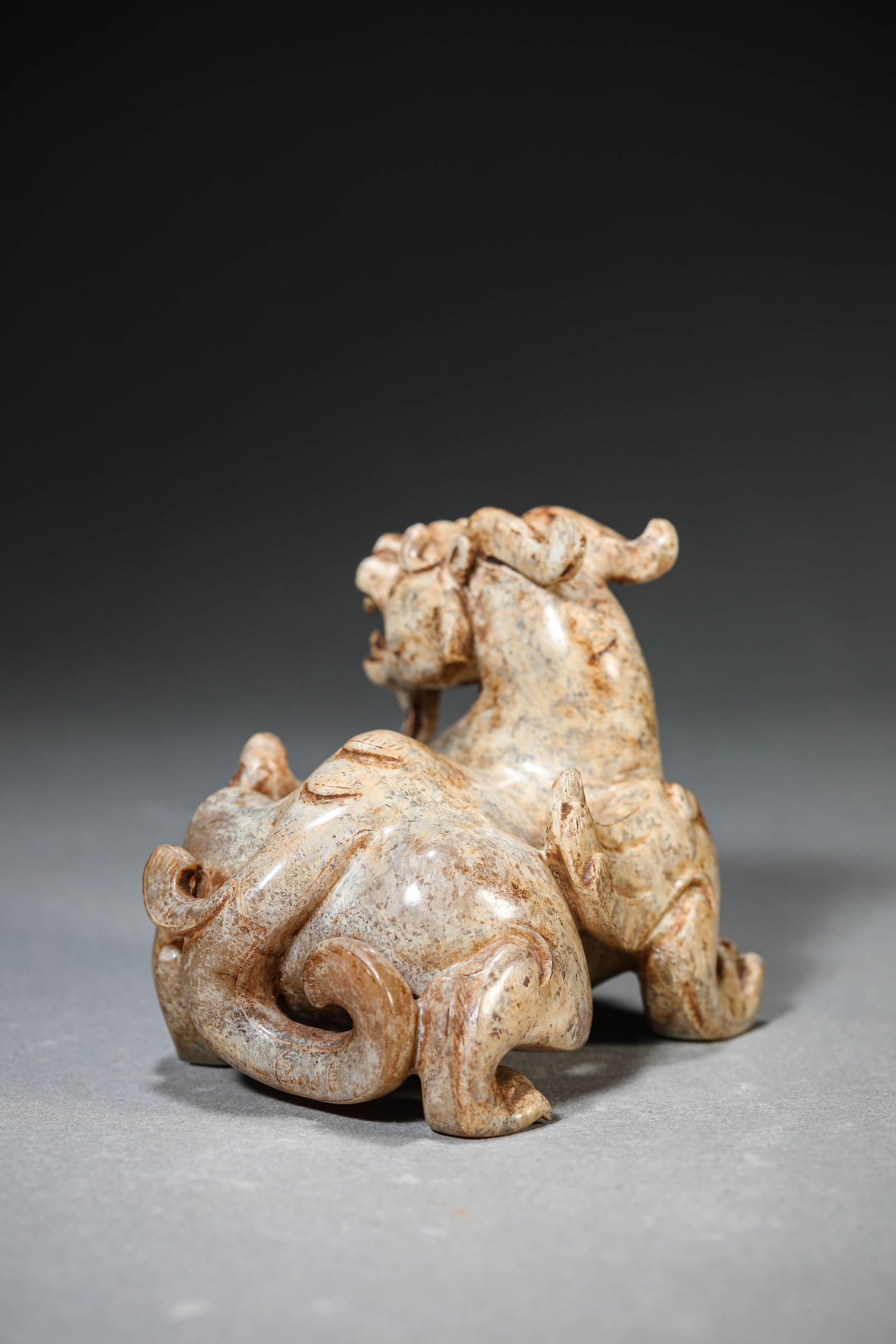 A Jade ‘Auspicious Beast’ Ornament - 5