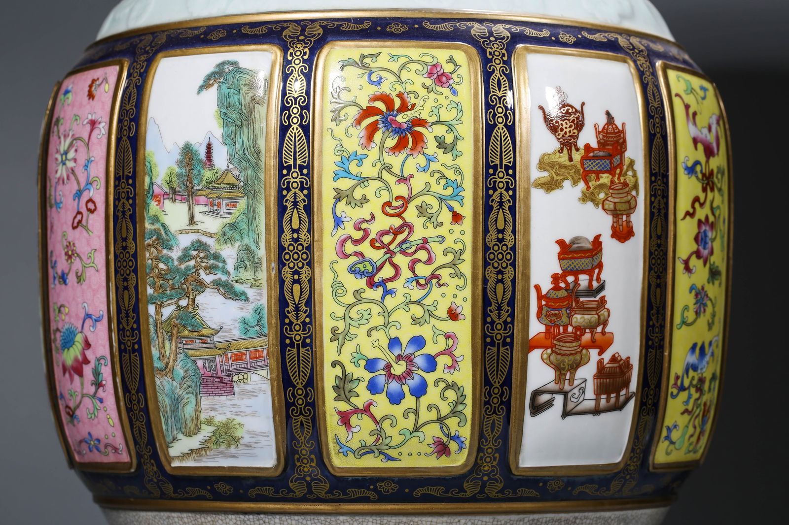 A 'Porcelain Aggregate' Vase - 5