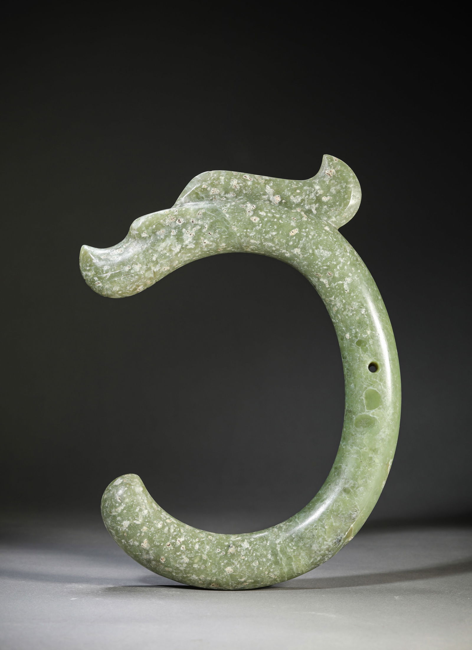 A 'C'-Form Jade Dragon: A 'C'-Form Jade Dragon (19.8 x 2.5 x 26cm)