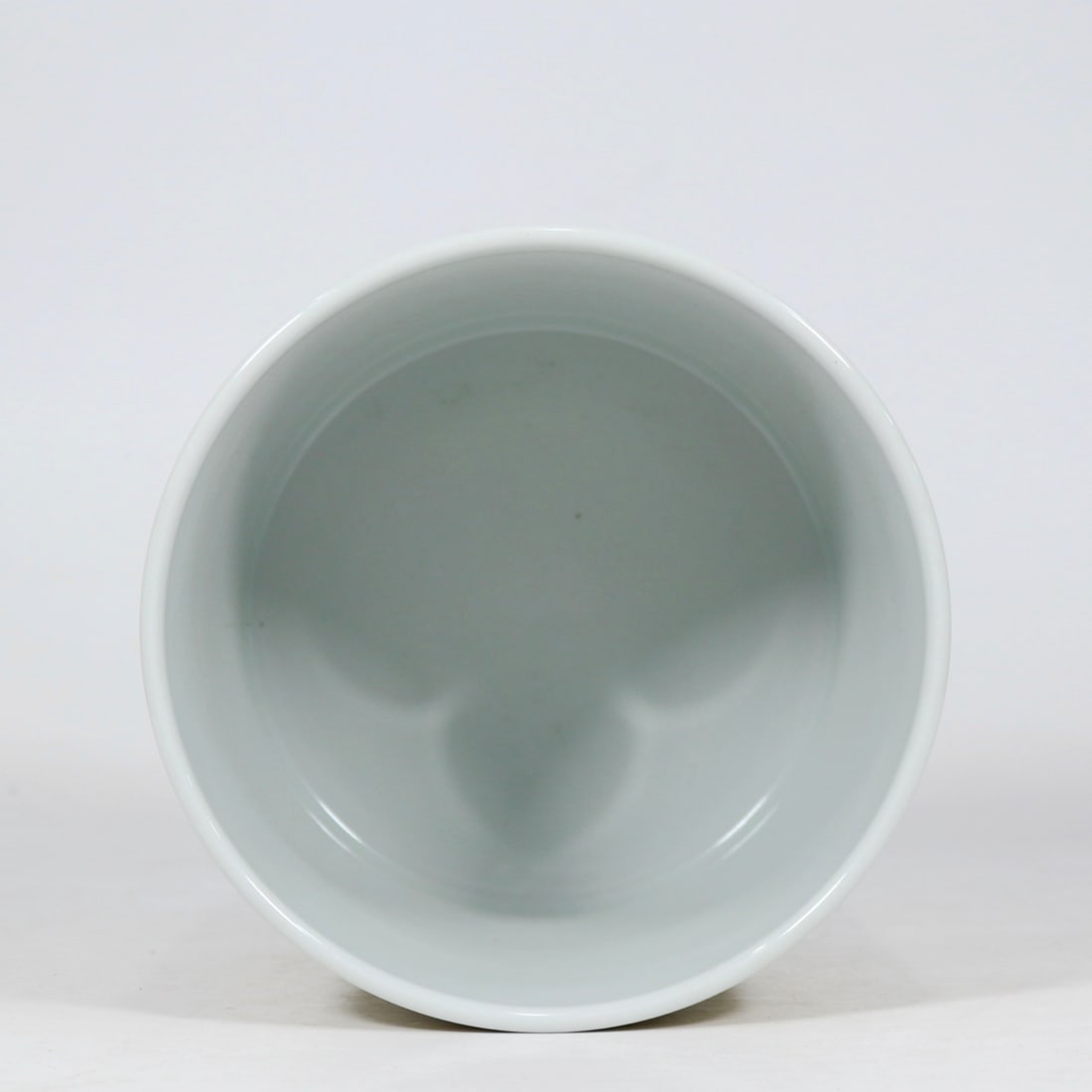 A BEIGE-GLAZED BRUSHPOT - 3