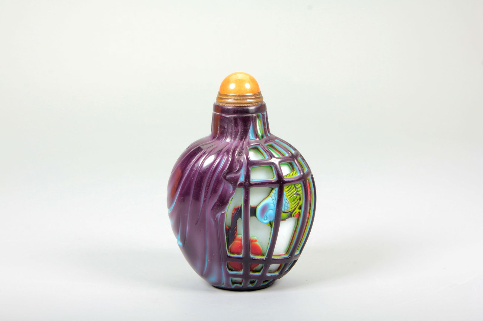 AN OVERLAY CAGE BIRD SNUFF BOTTLE - 3