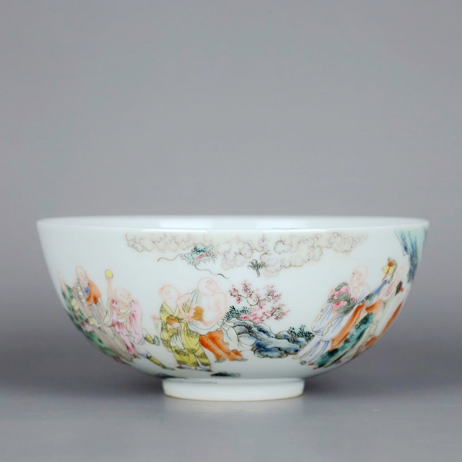 A FAMILLE ROSE 'EIGHTEEN ARHATS' BOWL (1 of 9)