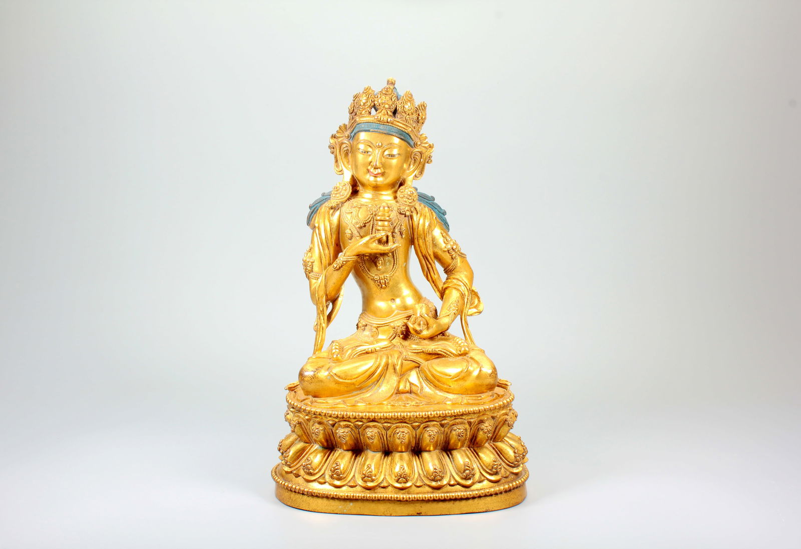A COPPER GILT VAJRASATTVA STATUE (1 of 20)