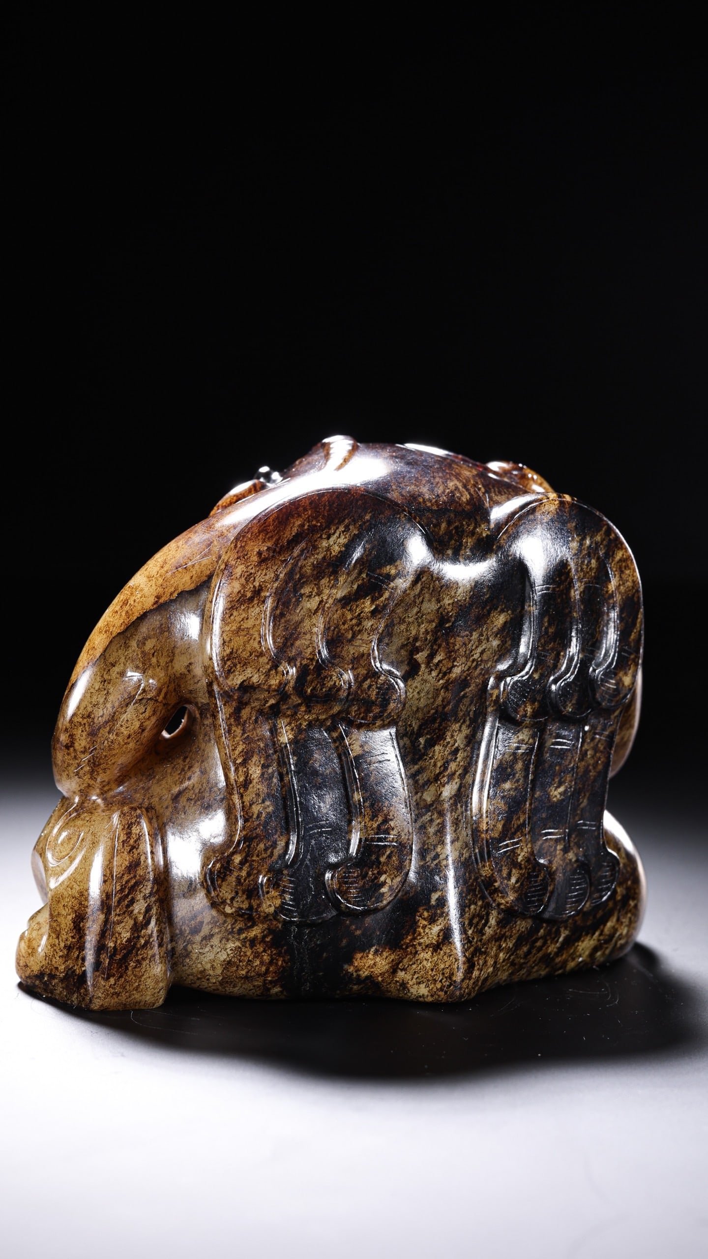 Jade Carved Beast Shape Ornament - 12