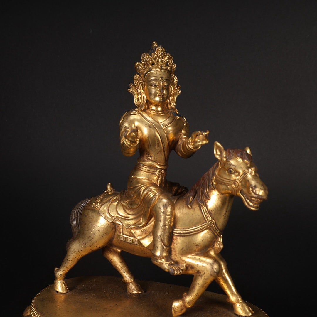 Gilt Bronze Buddha Figure - 9