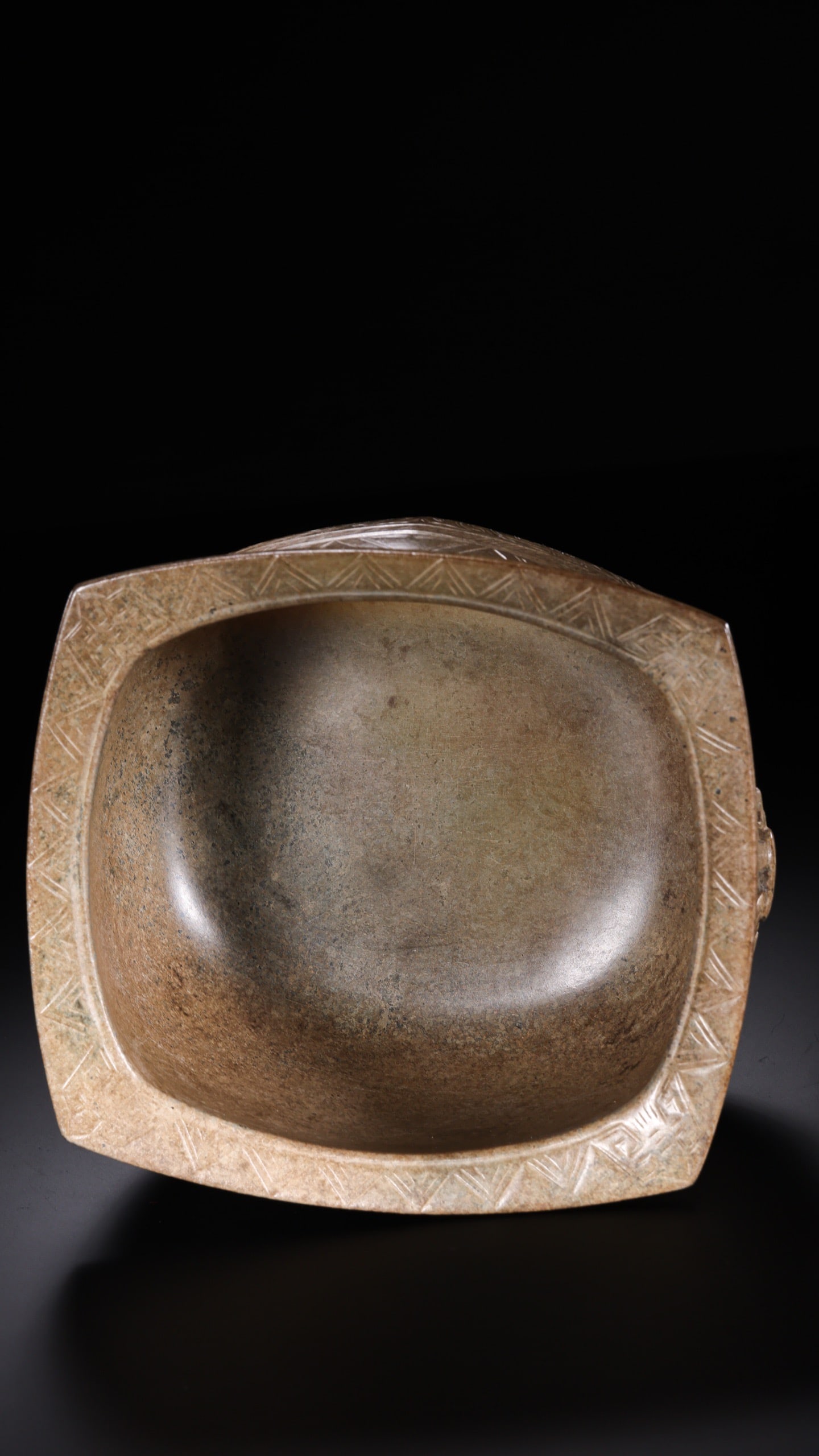 Jade Carved Beast Face Pattern Pot - 13