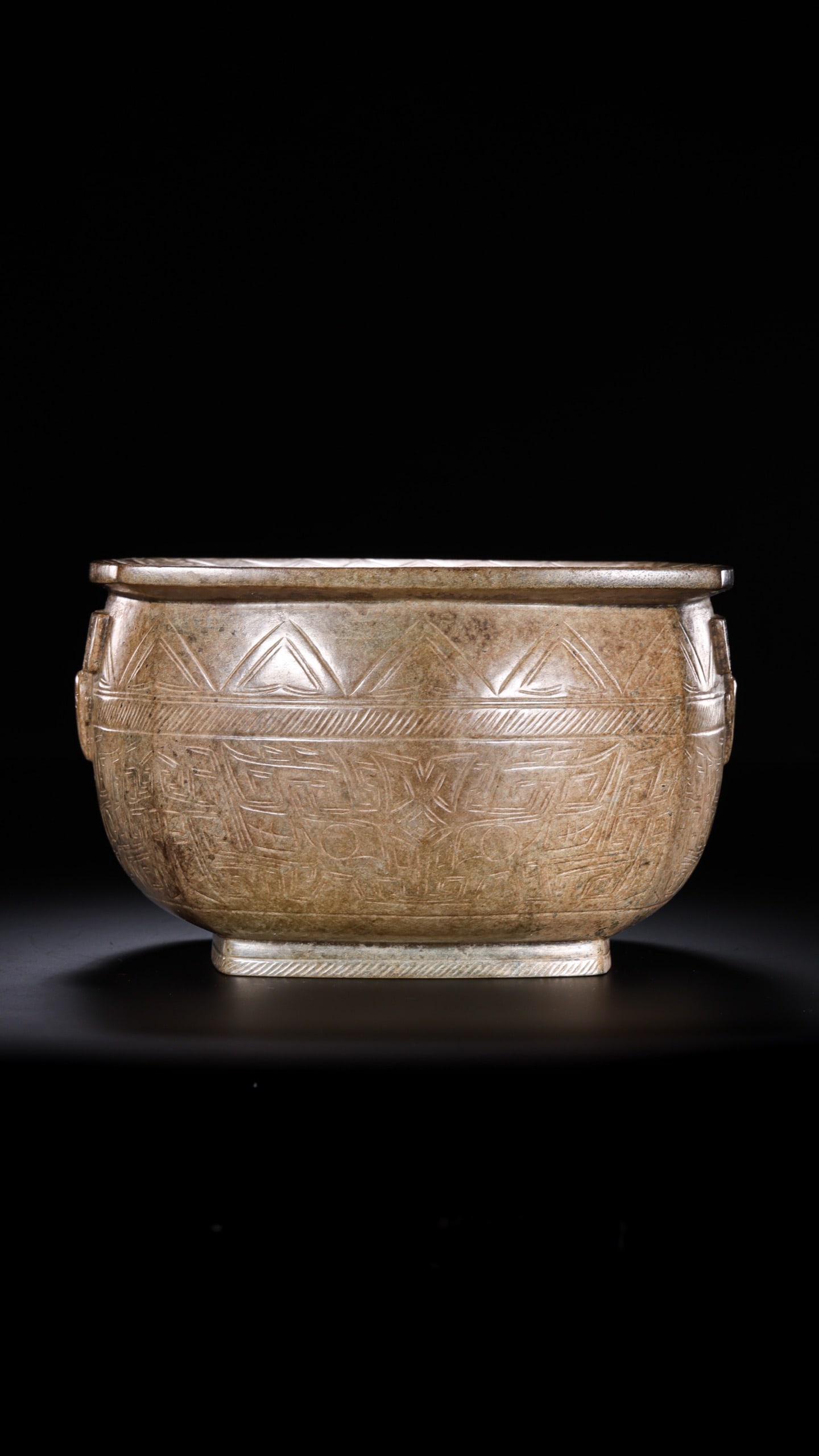 Jade Carved Beast Face Pattern Pot - 4