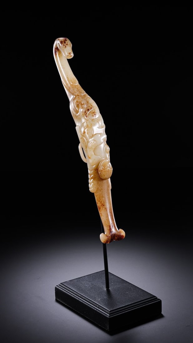 Jade Carved Dragon Shape Belt Hook: Jade Carved Dragon Shape Belt Hook (22cm)