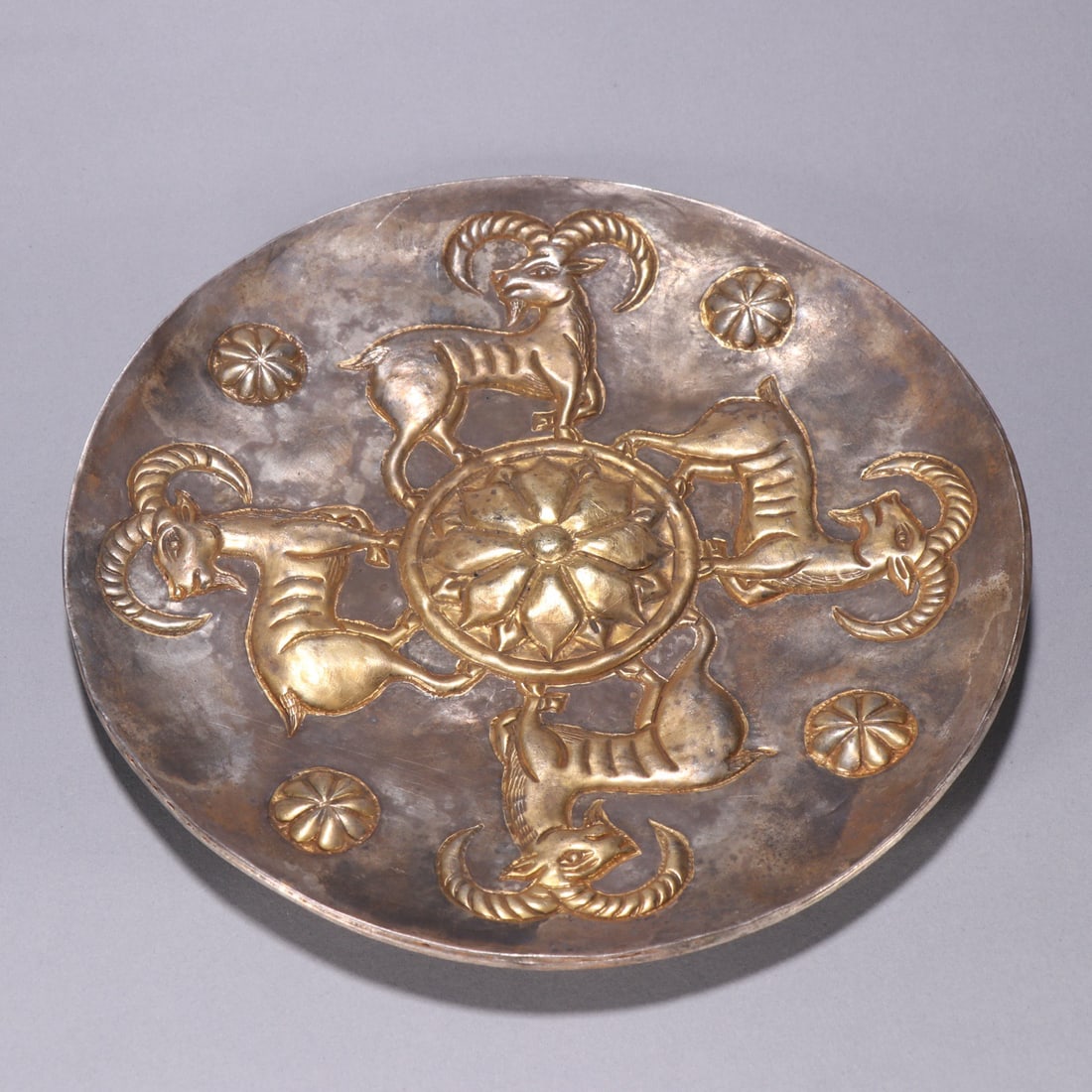 Gilt Silver Carved Ram Pattern Plate - 2