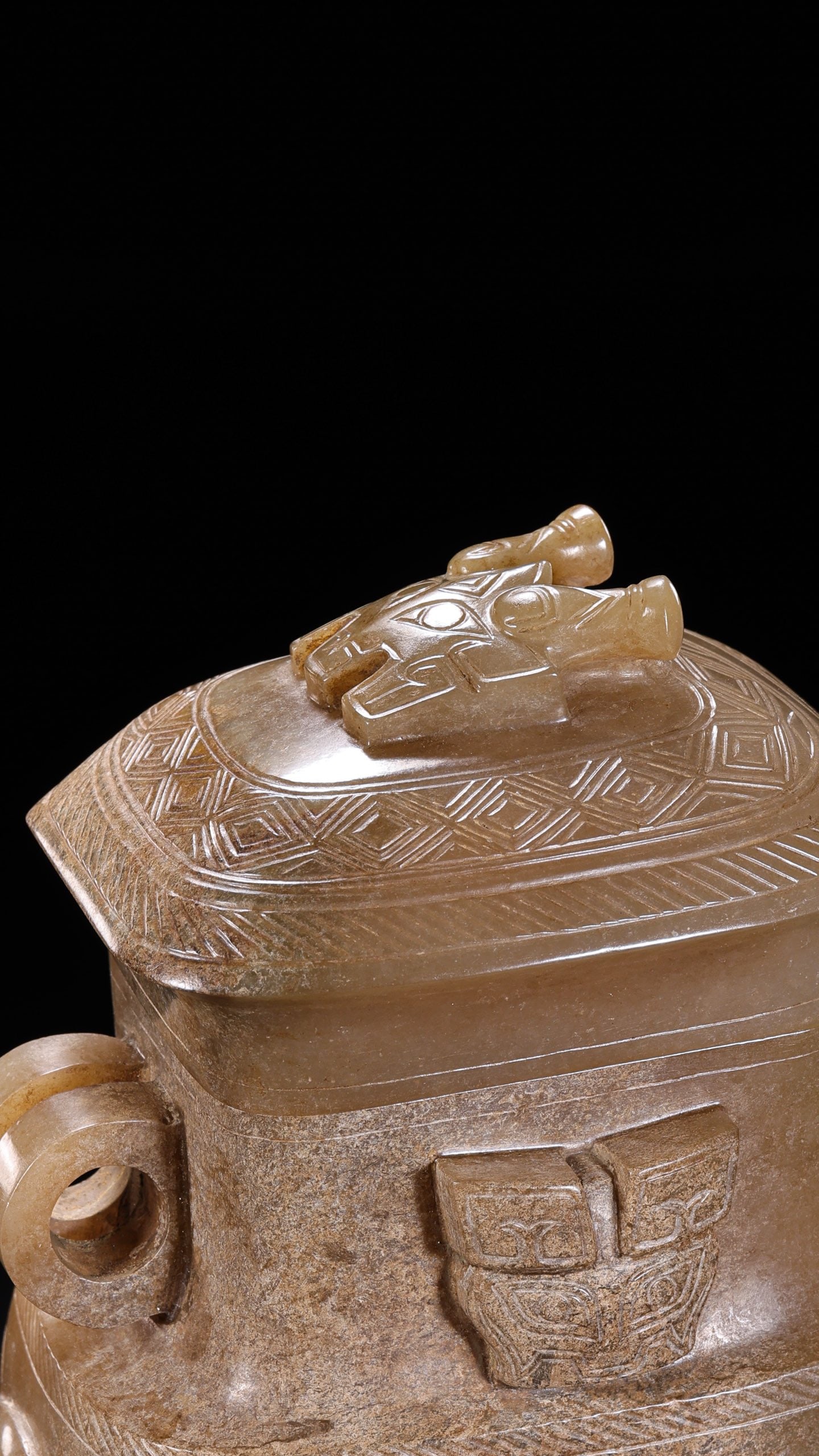 Jade Carved Beast Face Pattern Lid Pot - 6