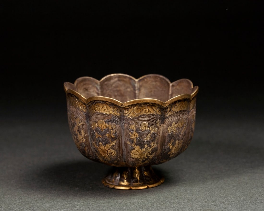 Gilt Silver Carved Flower Pattern Bowl (1 of 9)