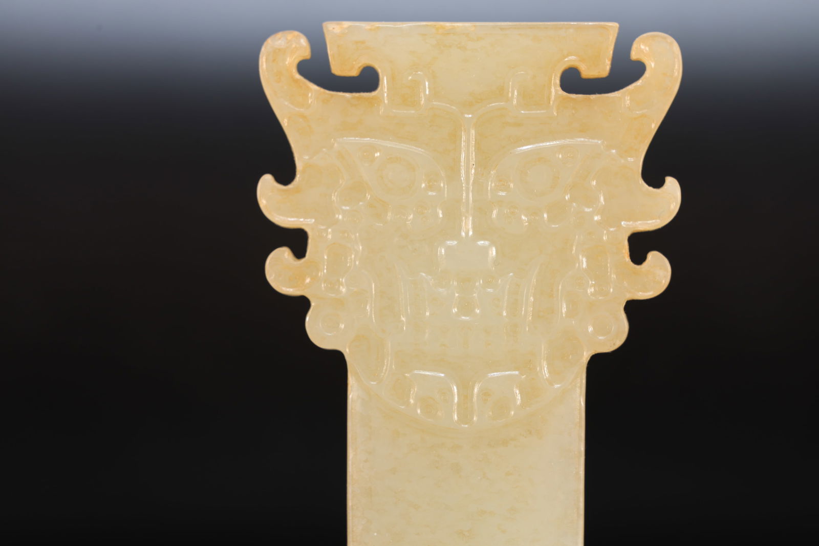 Jade Carved Beast Face Pattern Ornament - 4