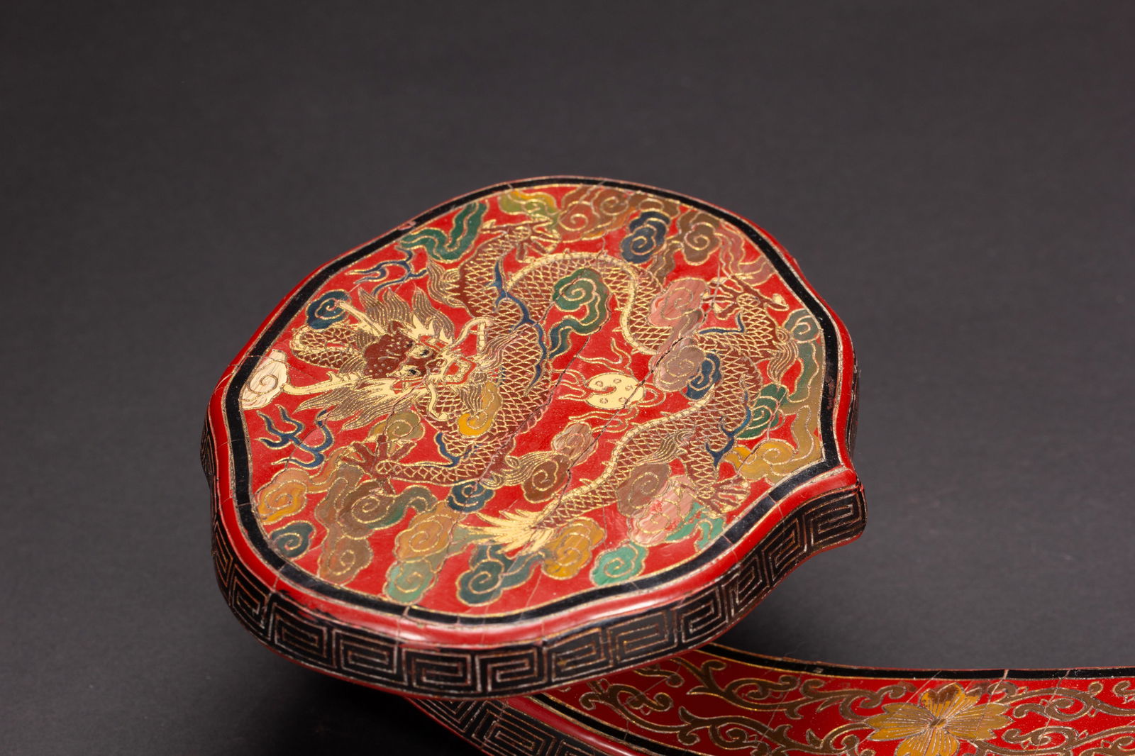 Lacquerware Gold Drawing Dragon Pattern RuYi Ornament - 2