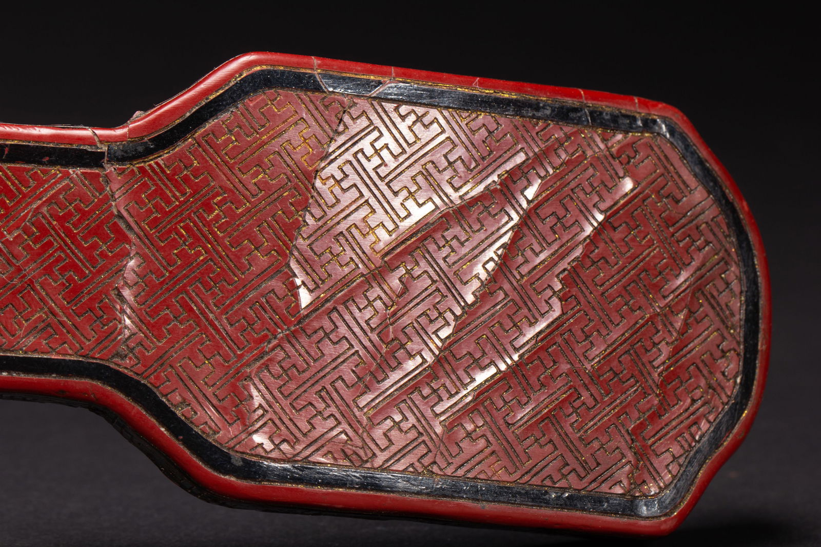 Lacquerware Gold Drawing Dragon Pattern RuYi Ornament - 8