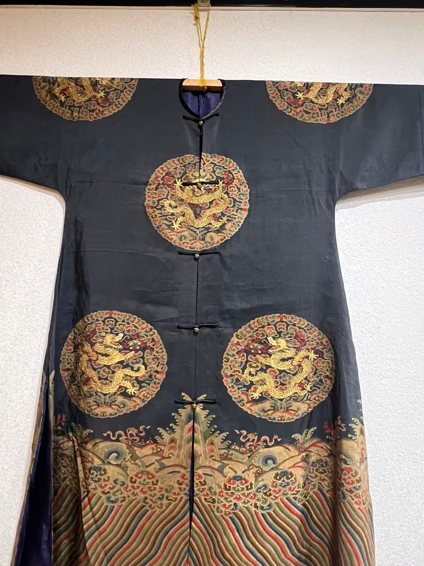 Silk Embroidery Cloud and Dragon Pattern Dragon Robe - 4