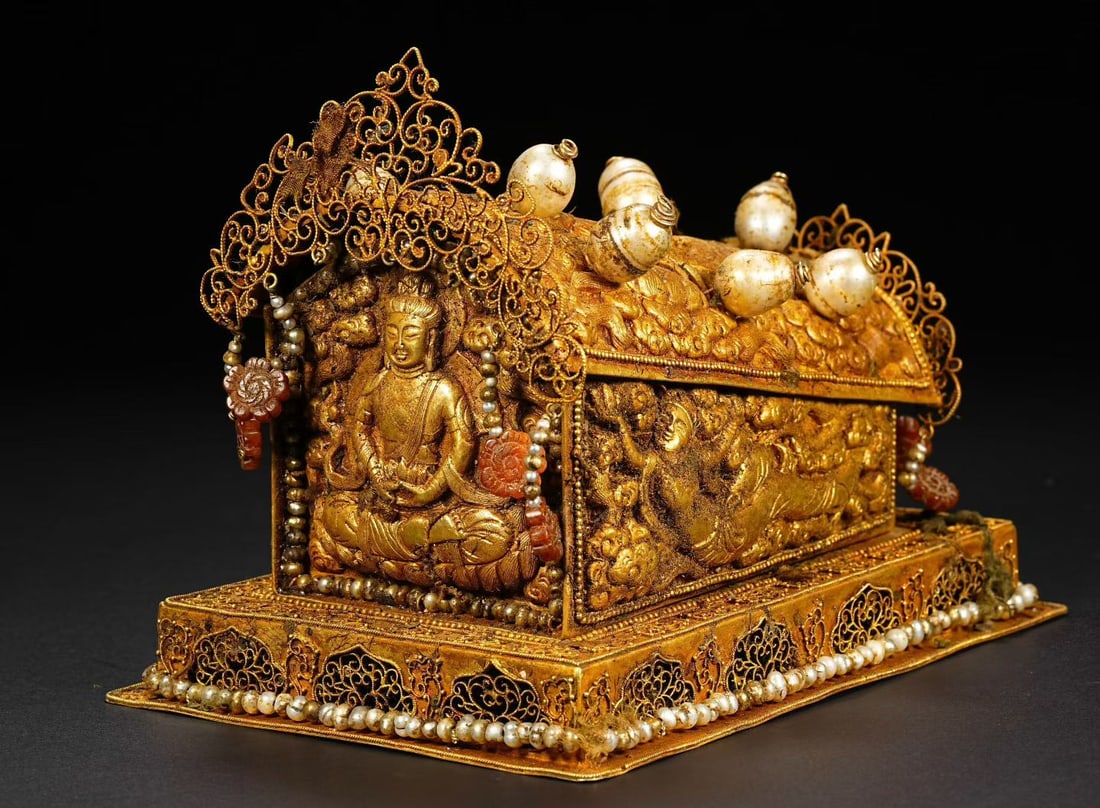 Solid Gold Carved Flying Beauty Pattern Coffin - 4