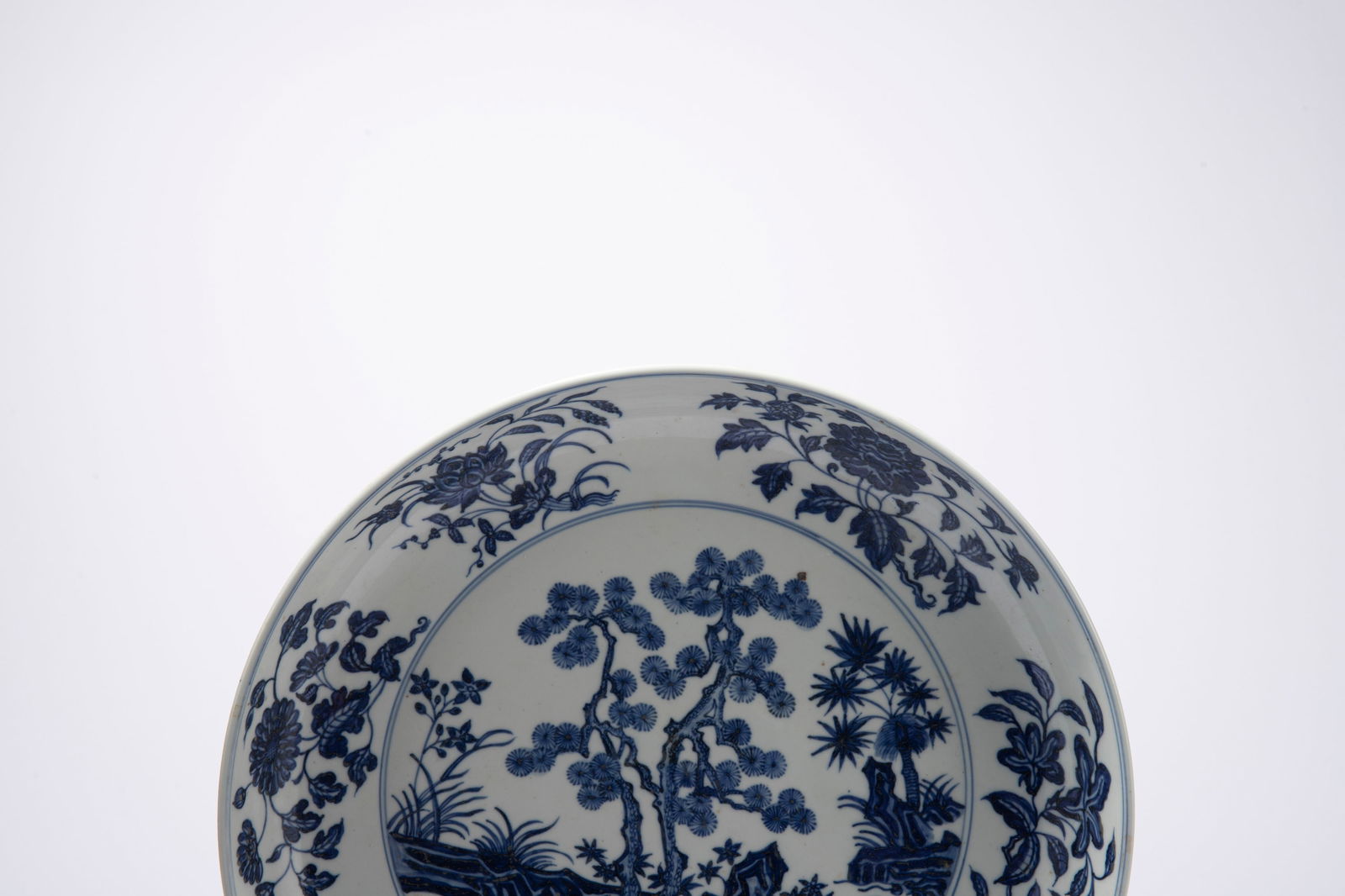 Blue and White Pine Tree Pattern Porcelain Plate - 3