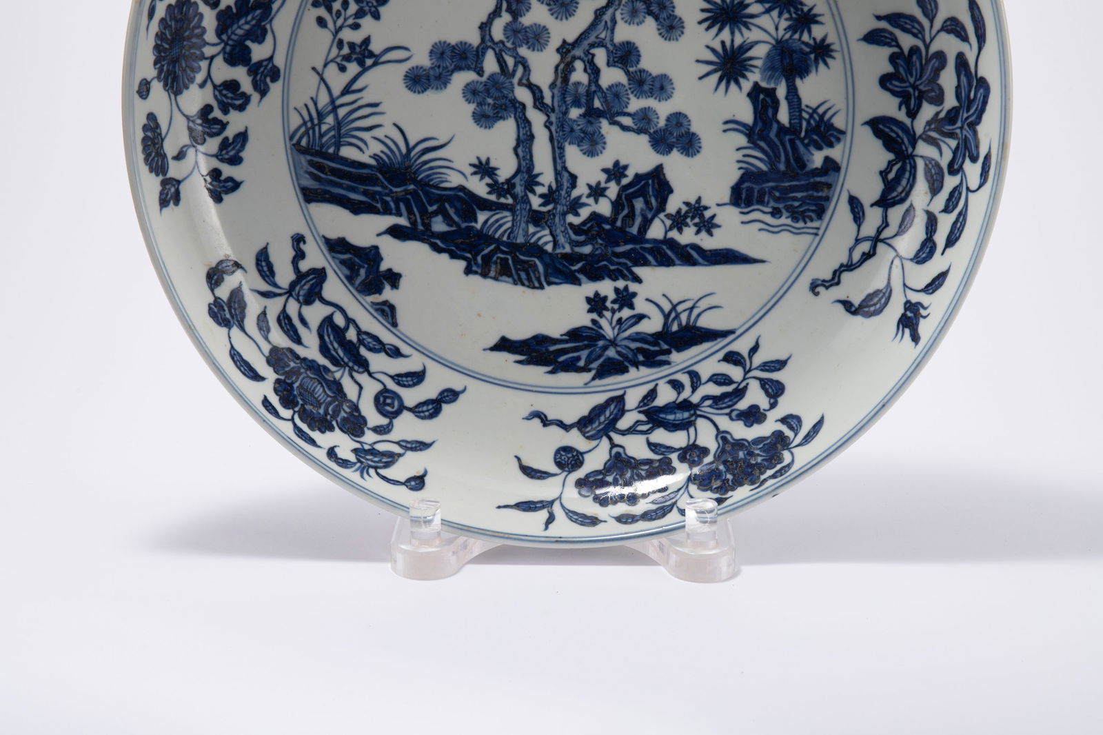 Blue and White Pine Tree Pattern Porcelain Plate - 4