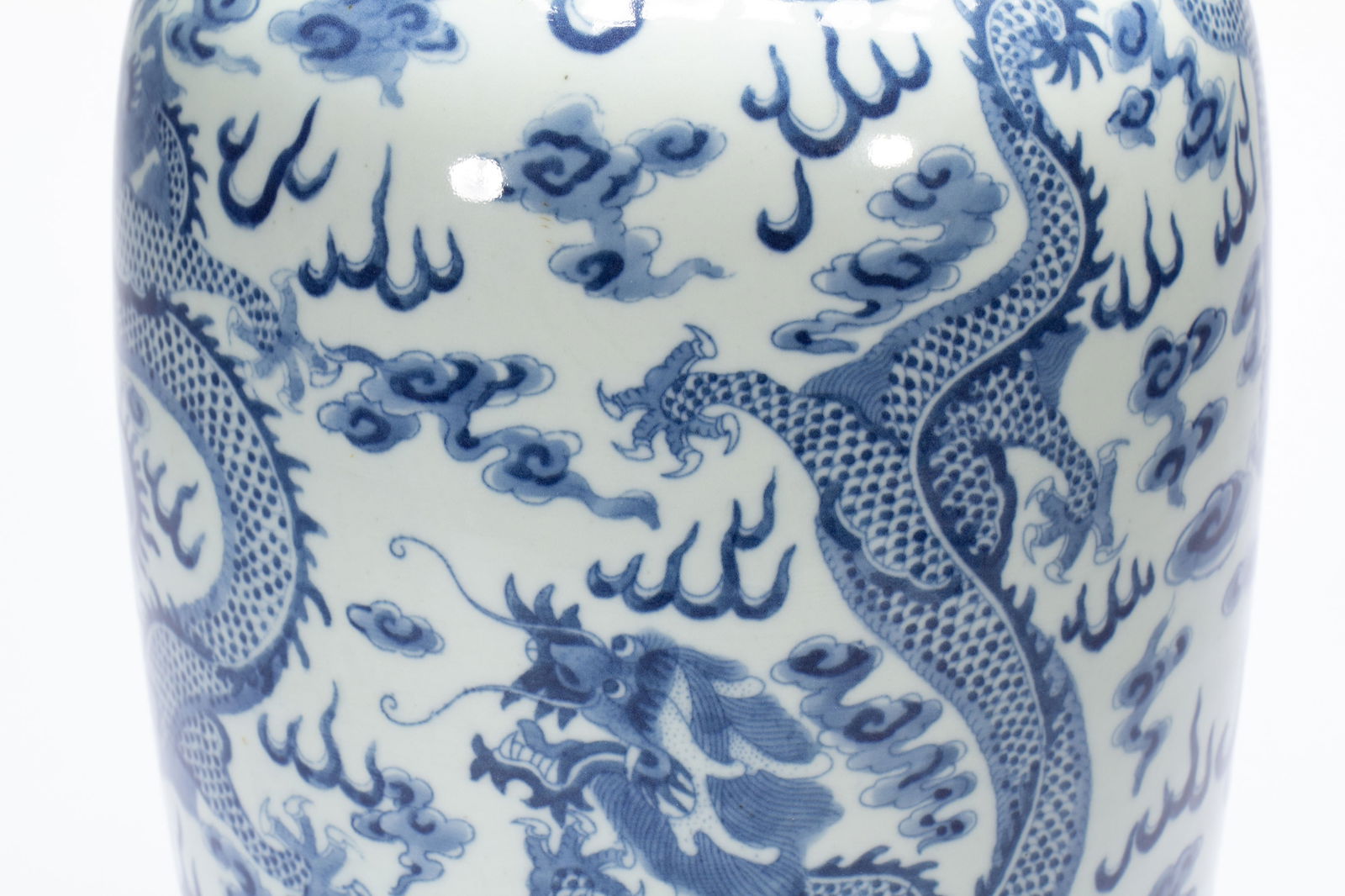 Blue and White Dragon Pattern Porcelain Pot - 3