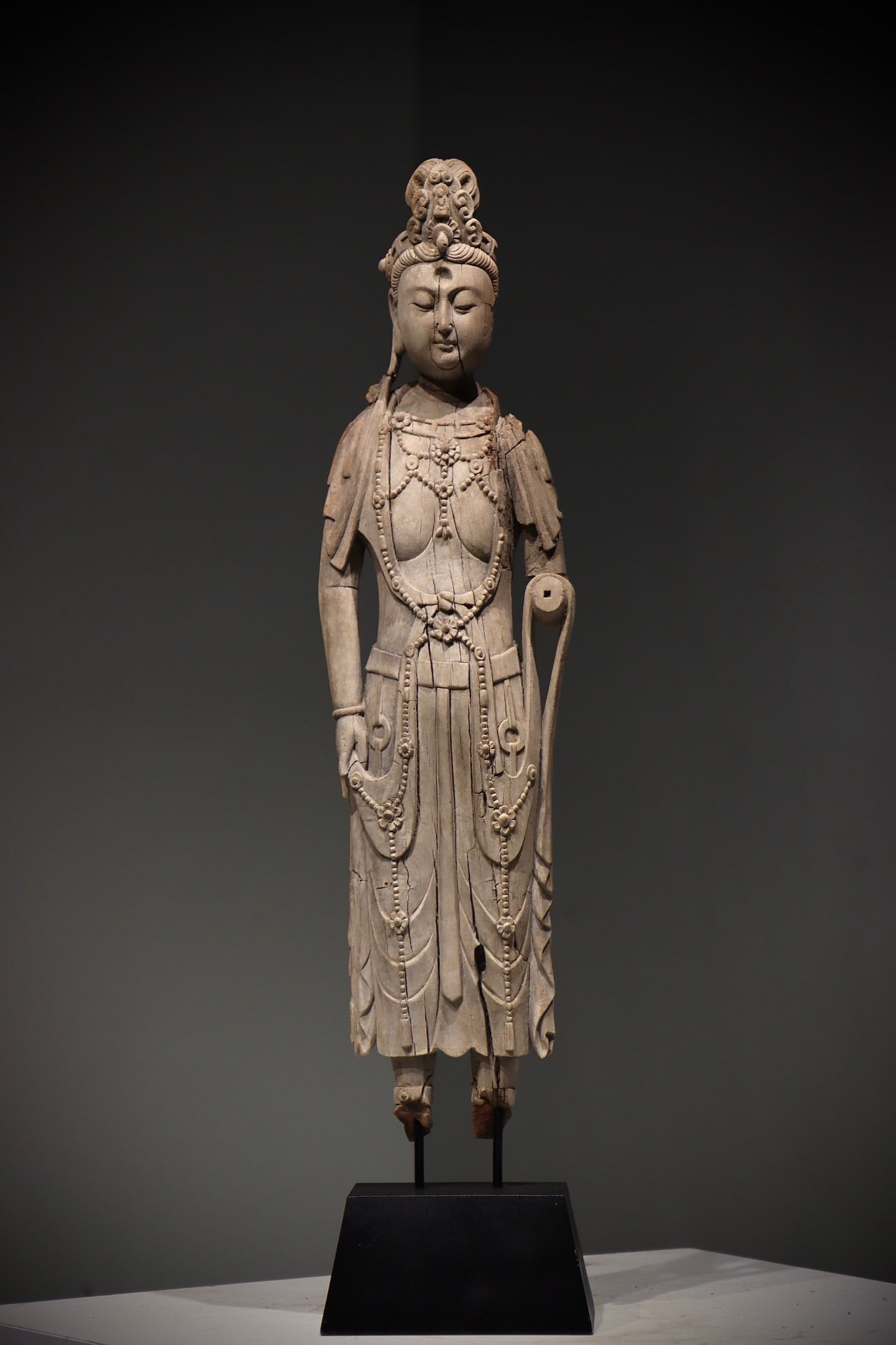 Wood GuanYin Figure: Wood GuanYin Figure (63cm)