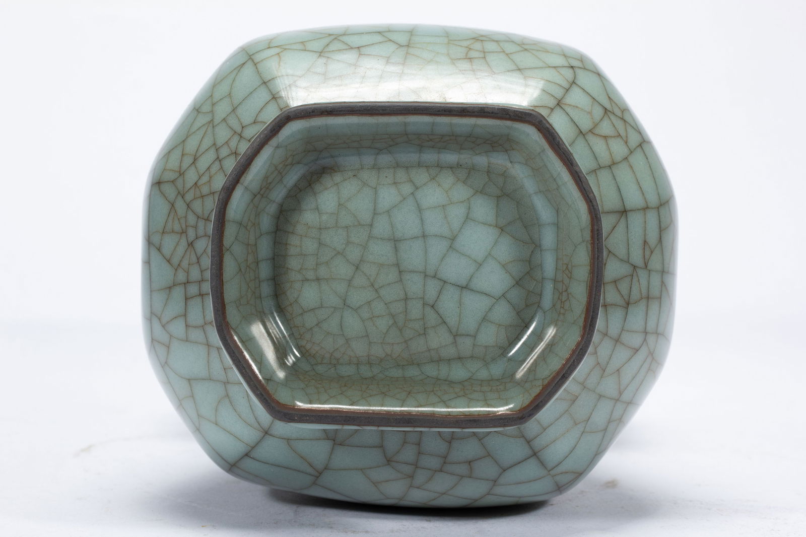 Guan Ware Porcelain Vase - 9