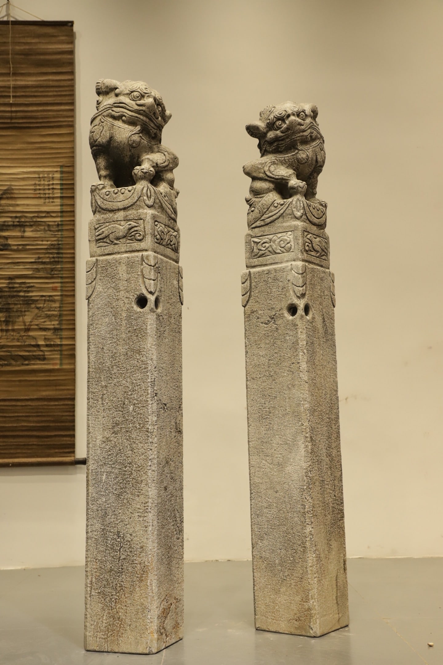 Stone Carved Lion Shape Hitching Post - 7